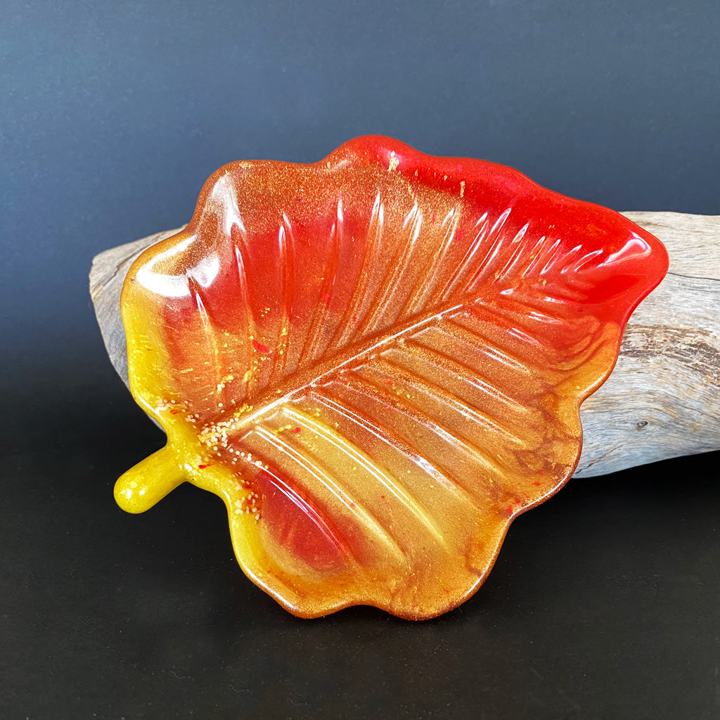 Resin Leaf Dish