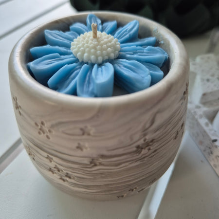 Concrete soy wax tub candle scented with lavender and rose