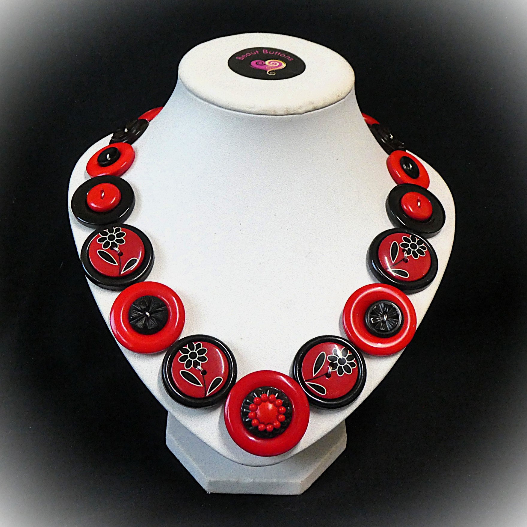 Button necklace - Black Tulip
