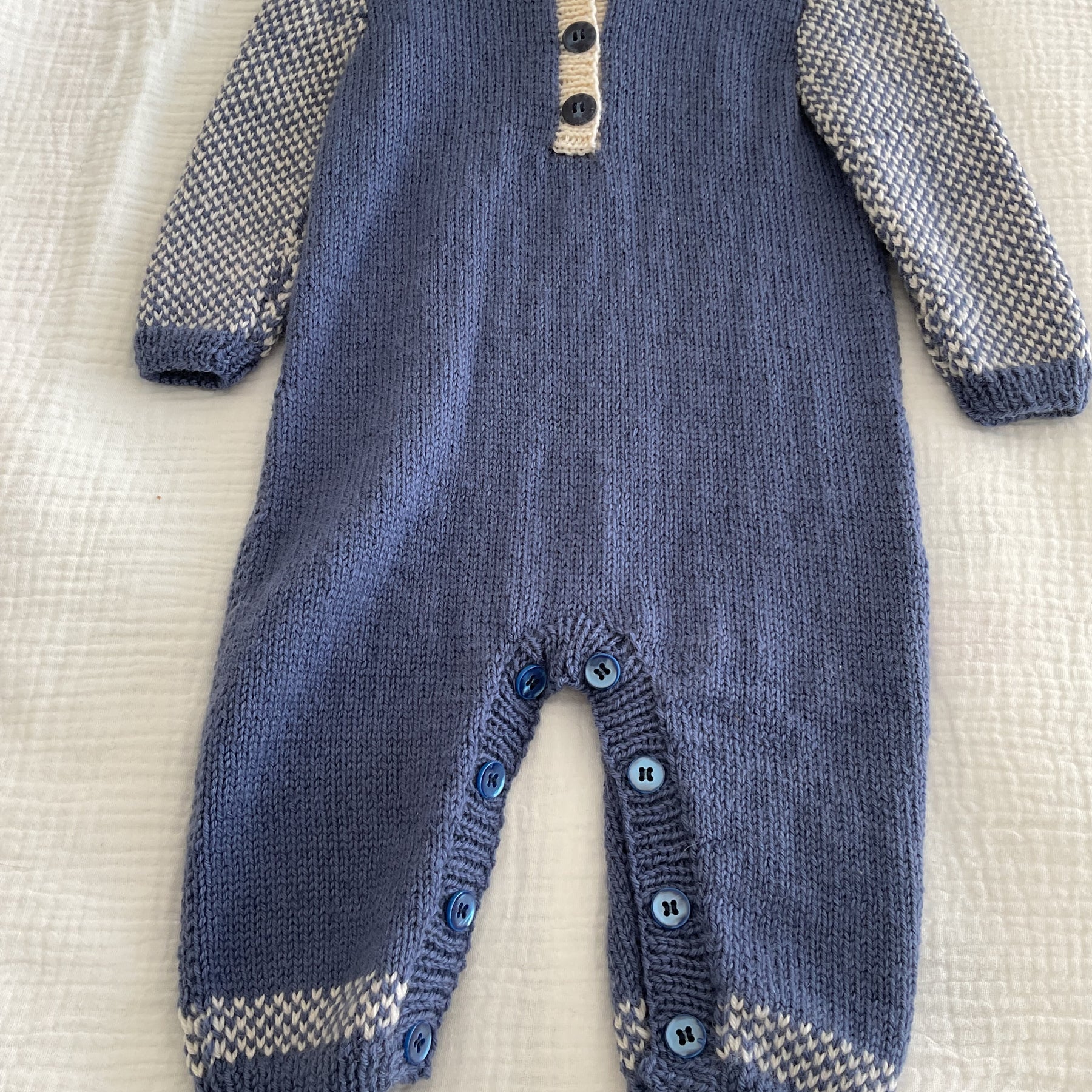 Onesie, Size is 3-6months
