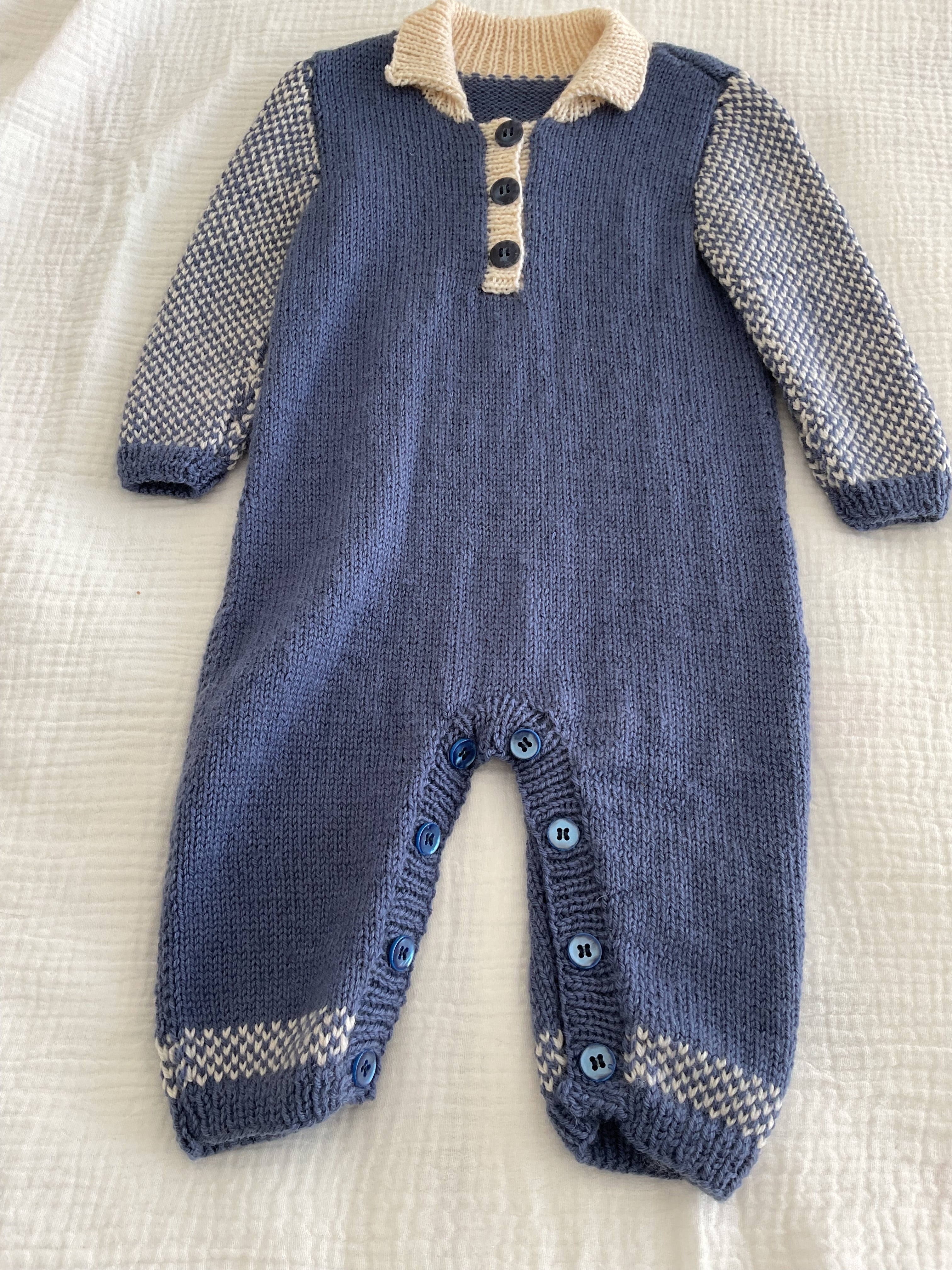 Onesie, Size is 3-6months