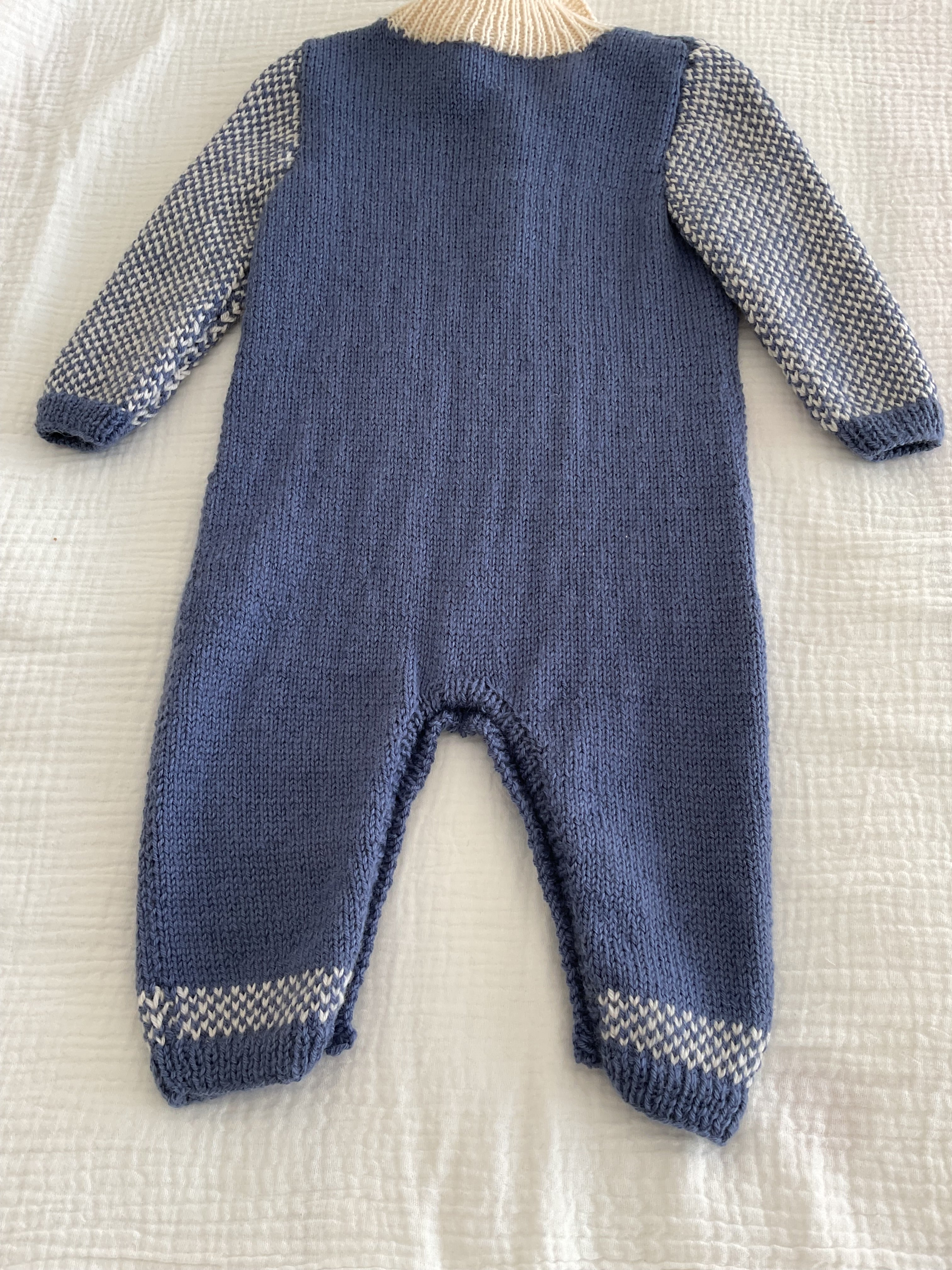 Onesie, Size is 3-6months