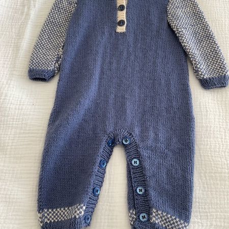 Onesie, Size is 3-6months
