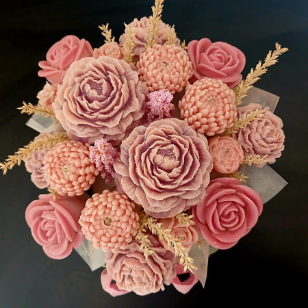Round Box Bouquet Black Raspberry & Vanilla