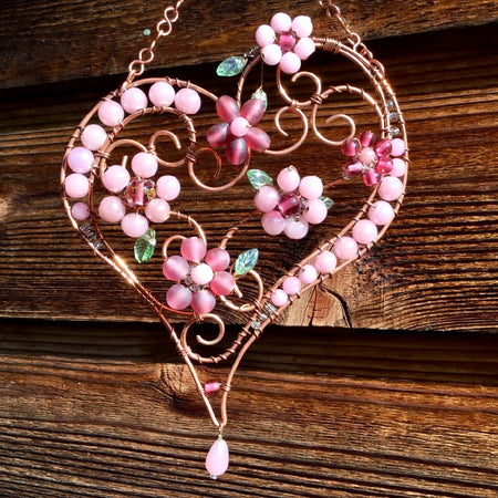 Jewelled-Decor/Pearly Pink Floral Wall Art Hanger