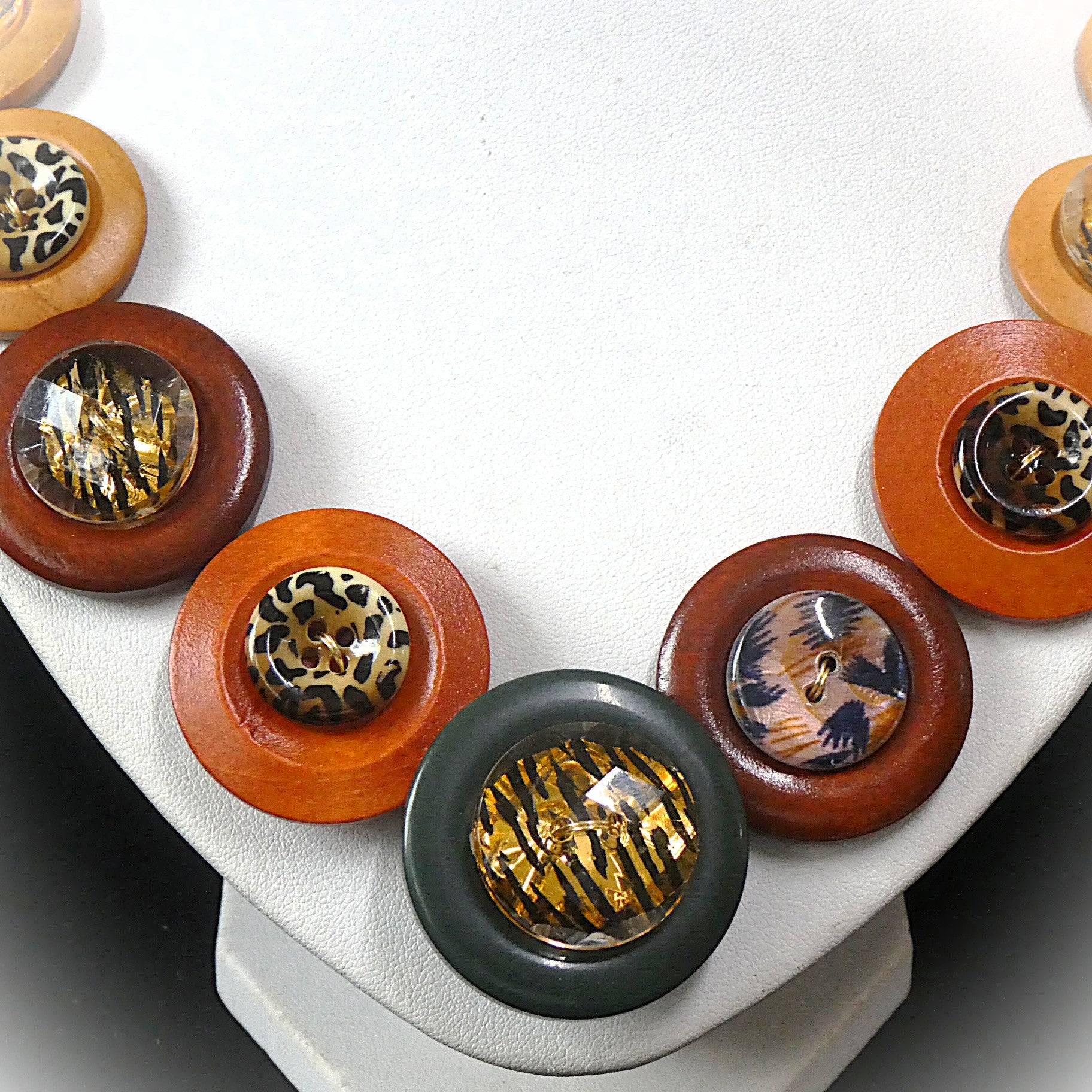 Button necklace and earrings - On Safari