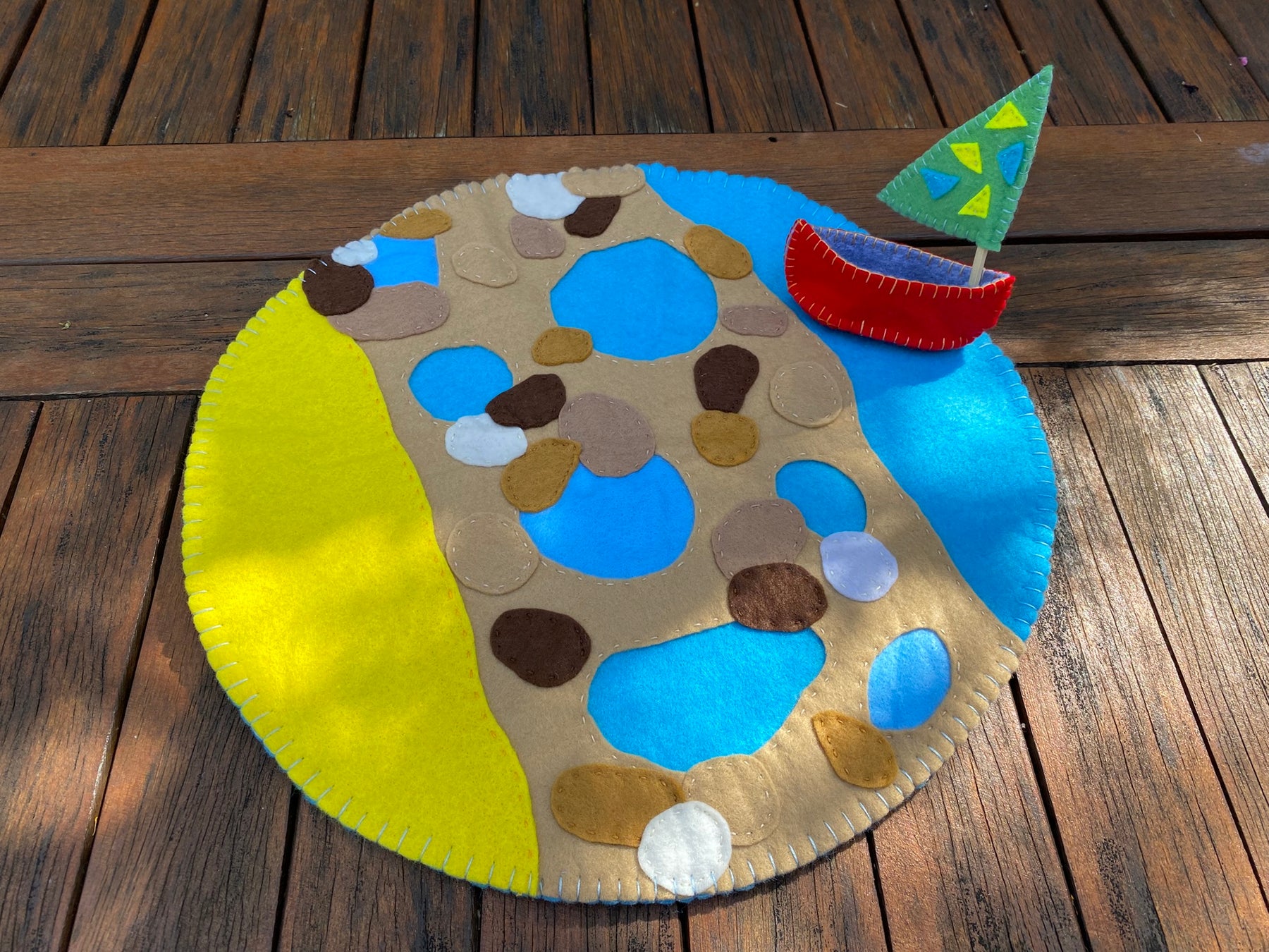 Play Felt Mat Small - A day at the beach #2