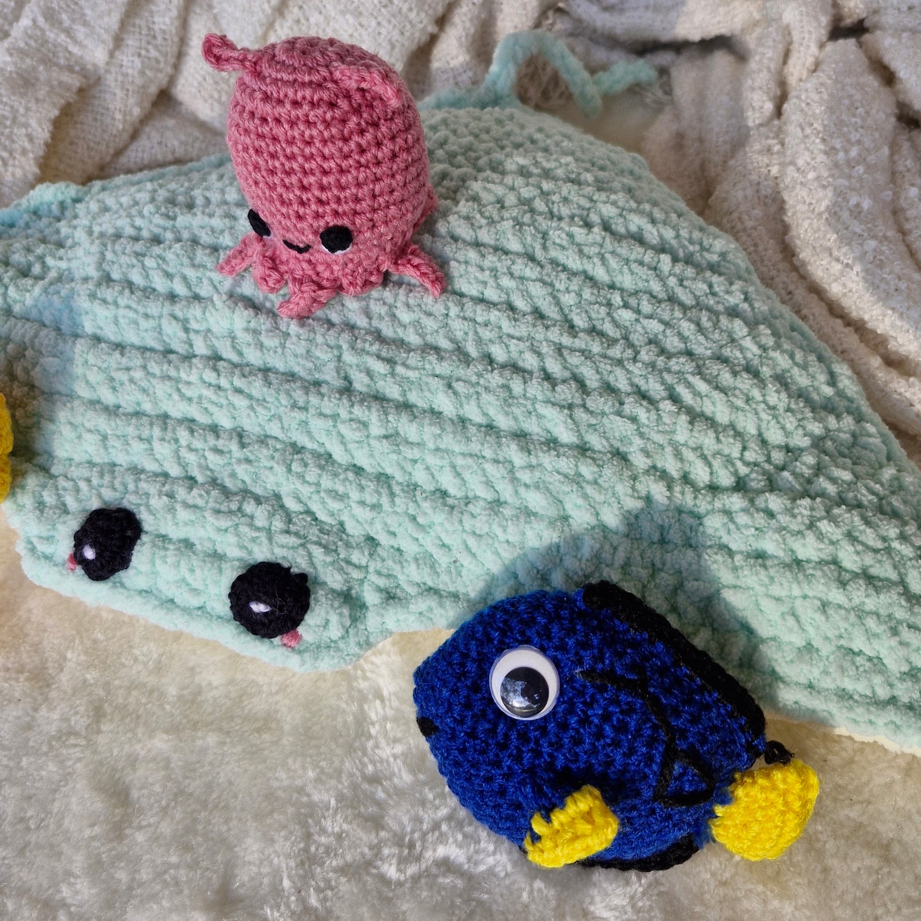 Manta Ray & 3 friends- Dory, Seahorse & Octopus.