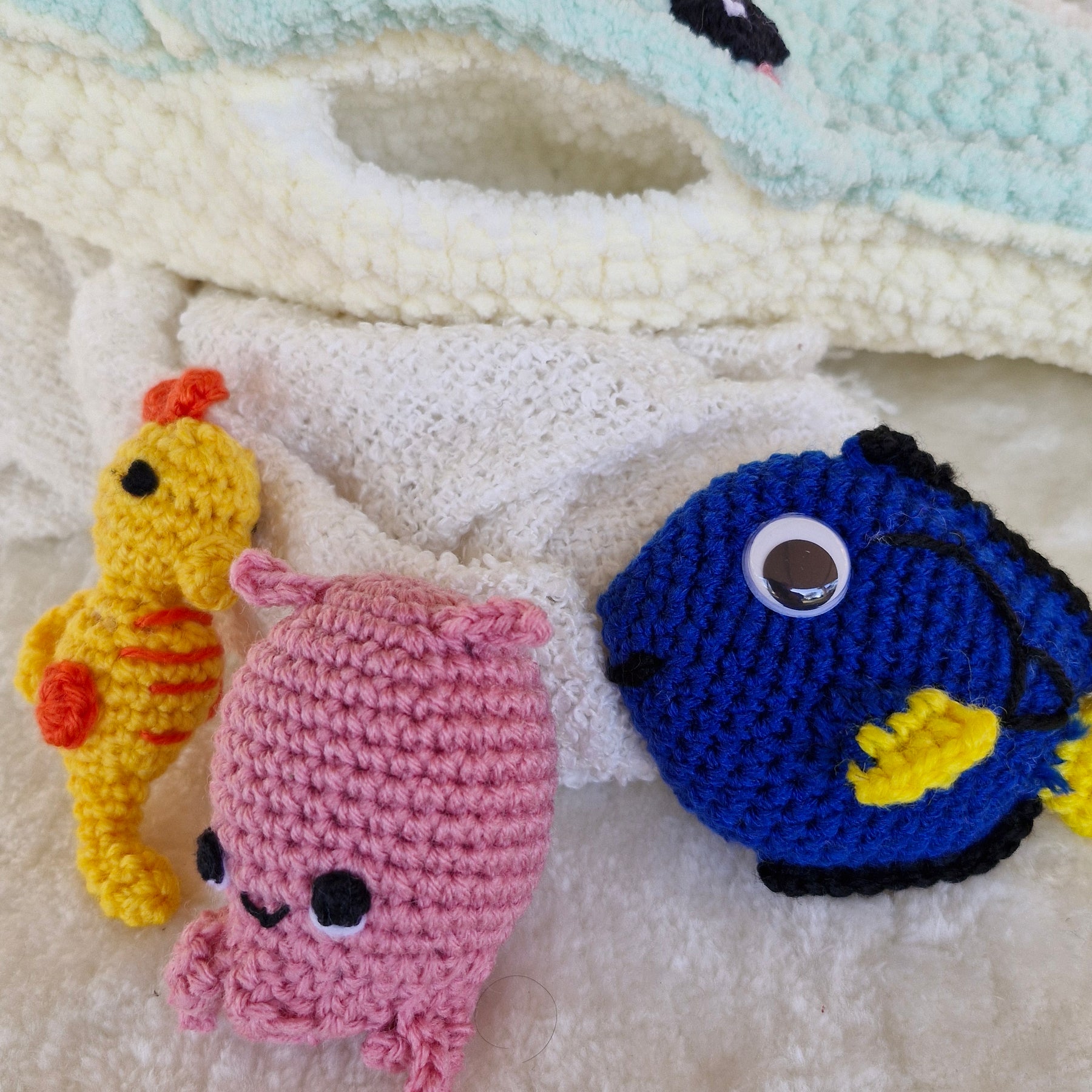 Manta Ray & 3 friends- Dory, Seahorse & Octopus.