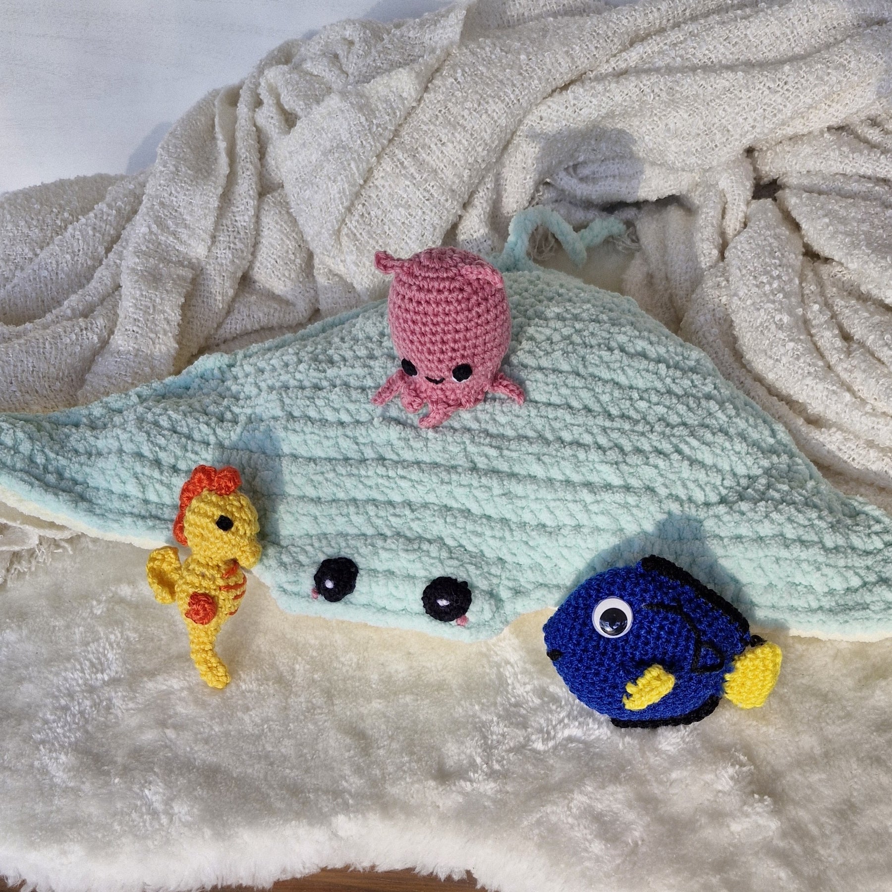 Manta Ray & 3 friends- Dory, Seahorse & Octopus.