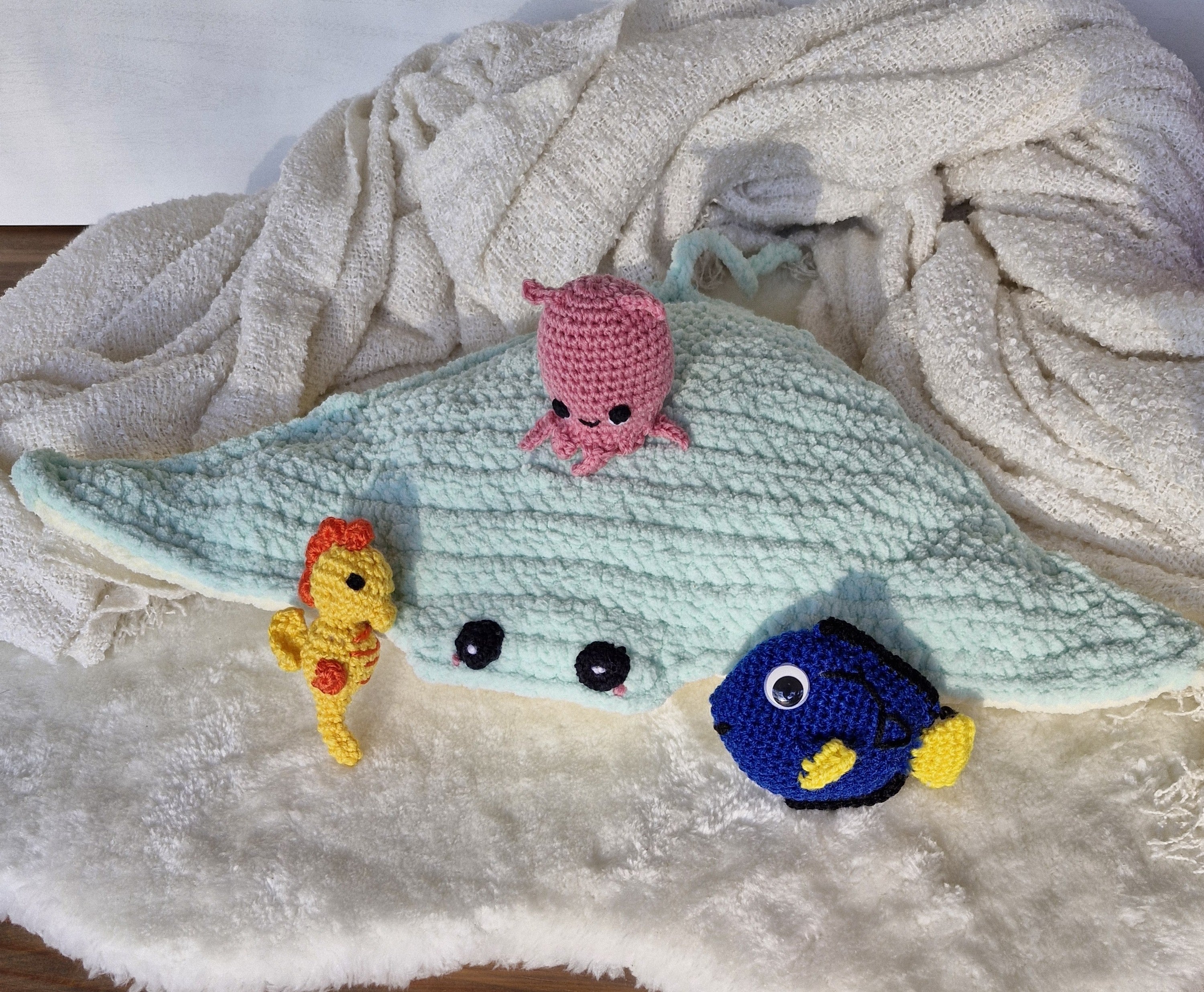 Manta Ray & 3 friends- Dory, Seahorse & Octopus.