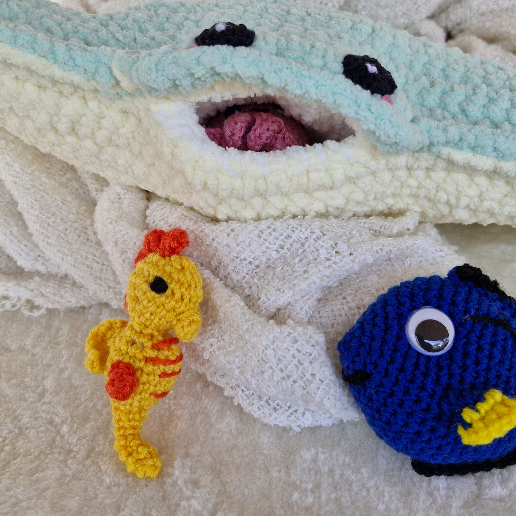 Manta Ray & 3 friends- Dory, Seahorse & Octopus.
