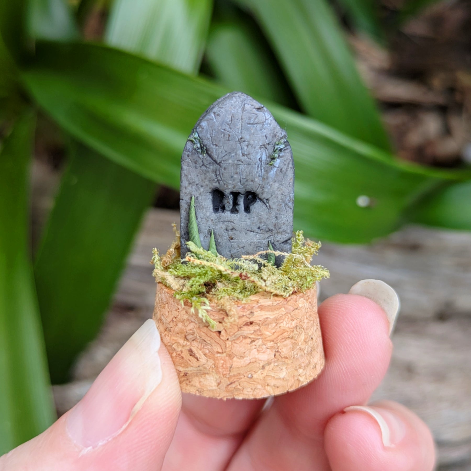 Mini Halloween Pumpkin & Tombstone Domes – Spooky Cute Miniatures