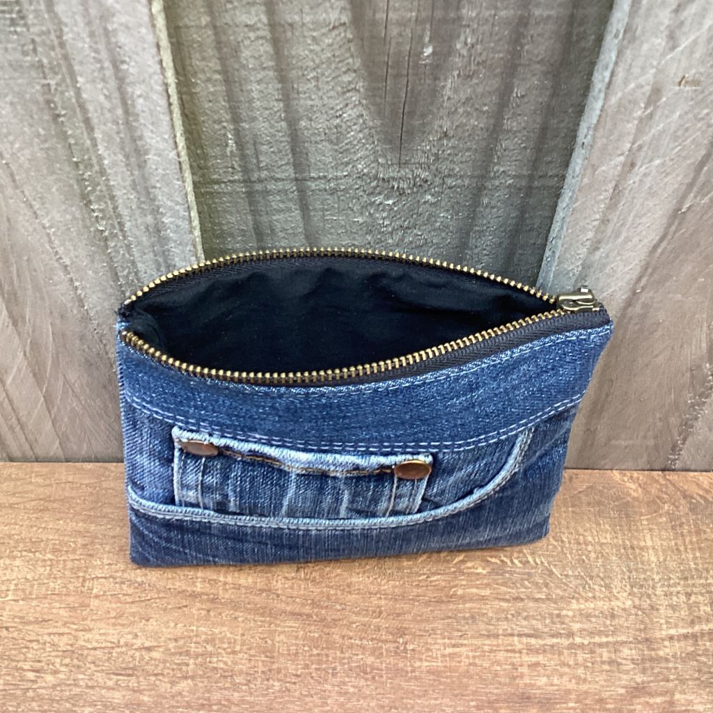 Upcycled Denim Coin Purse – Bluegrass Pocket