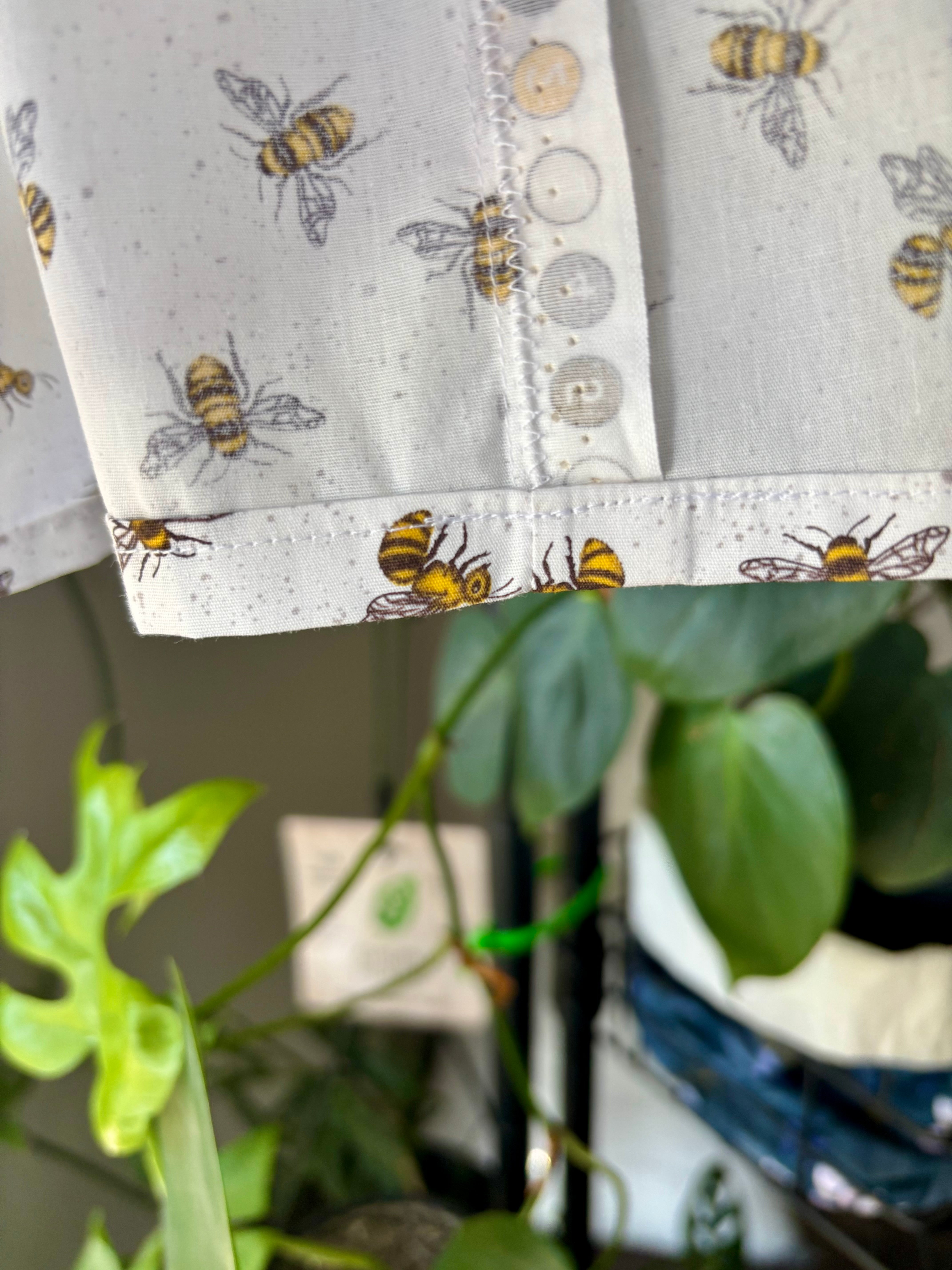 Bee Print Skirt – Size 2