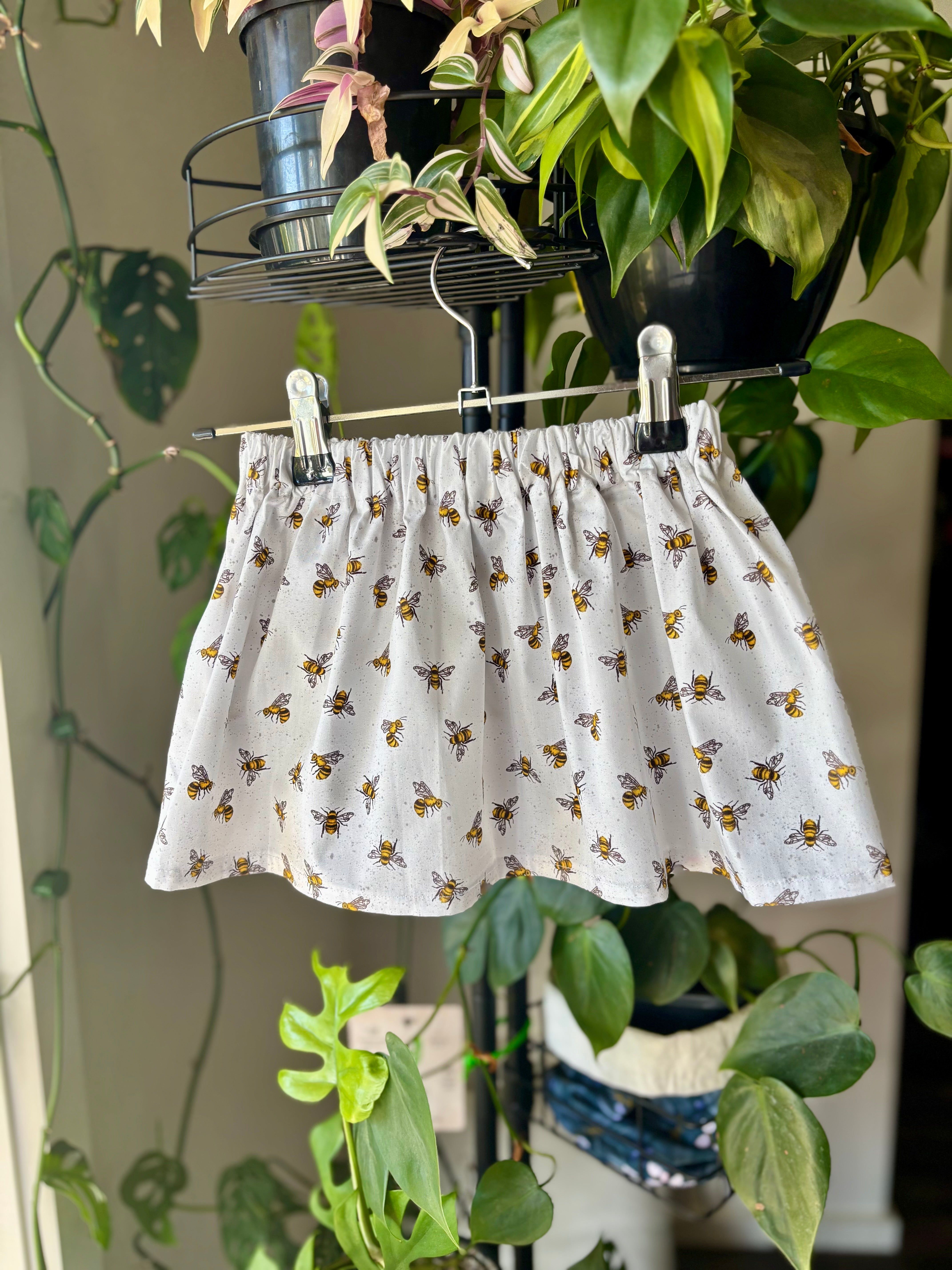 Bee Print Skirt – Size 4