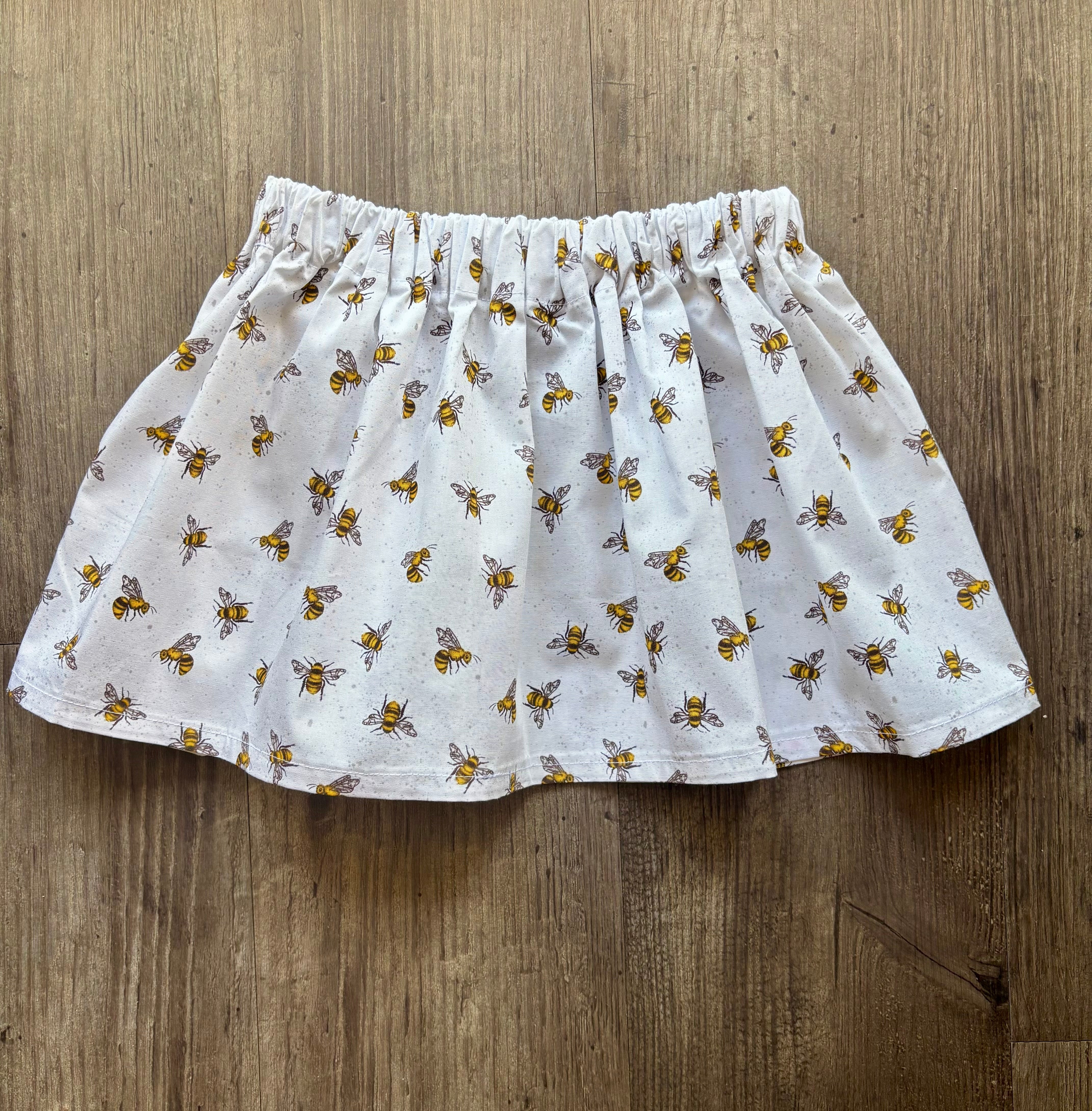 Bee Print Skirt – Size 2
