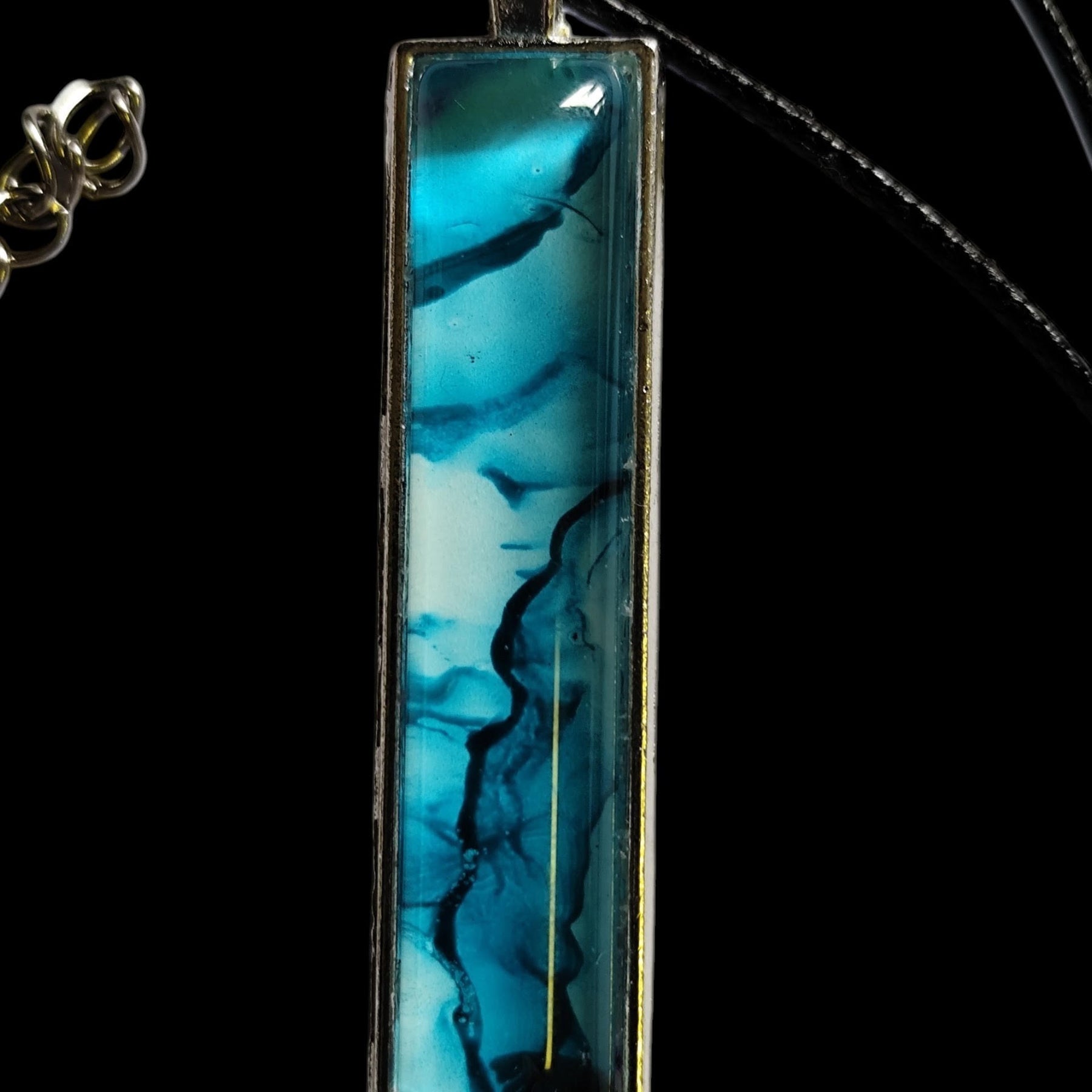 Teal Alcohol Ink Pendant Necklace – Wearable Art