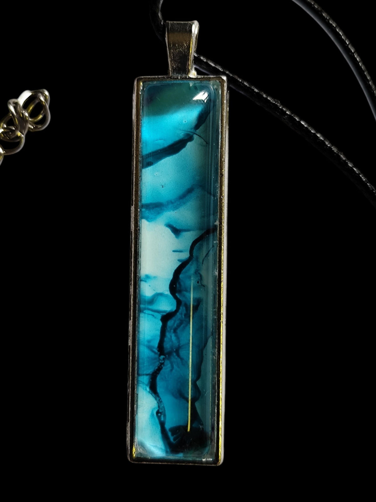 Teal Alcohol Ink Pendant Necklace – Wearable Art