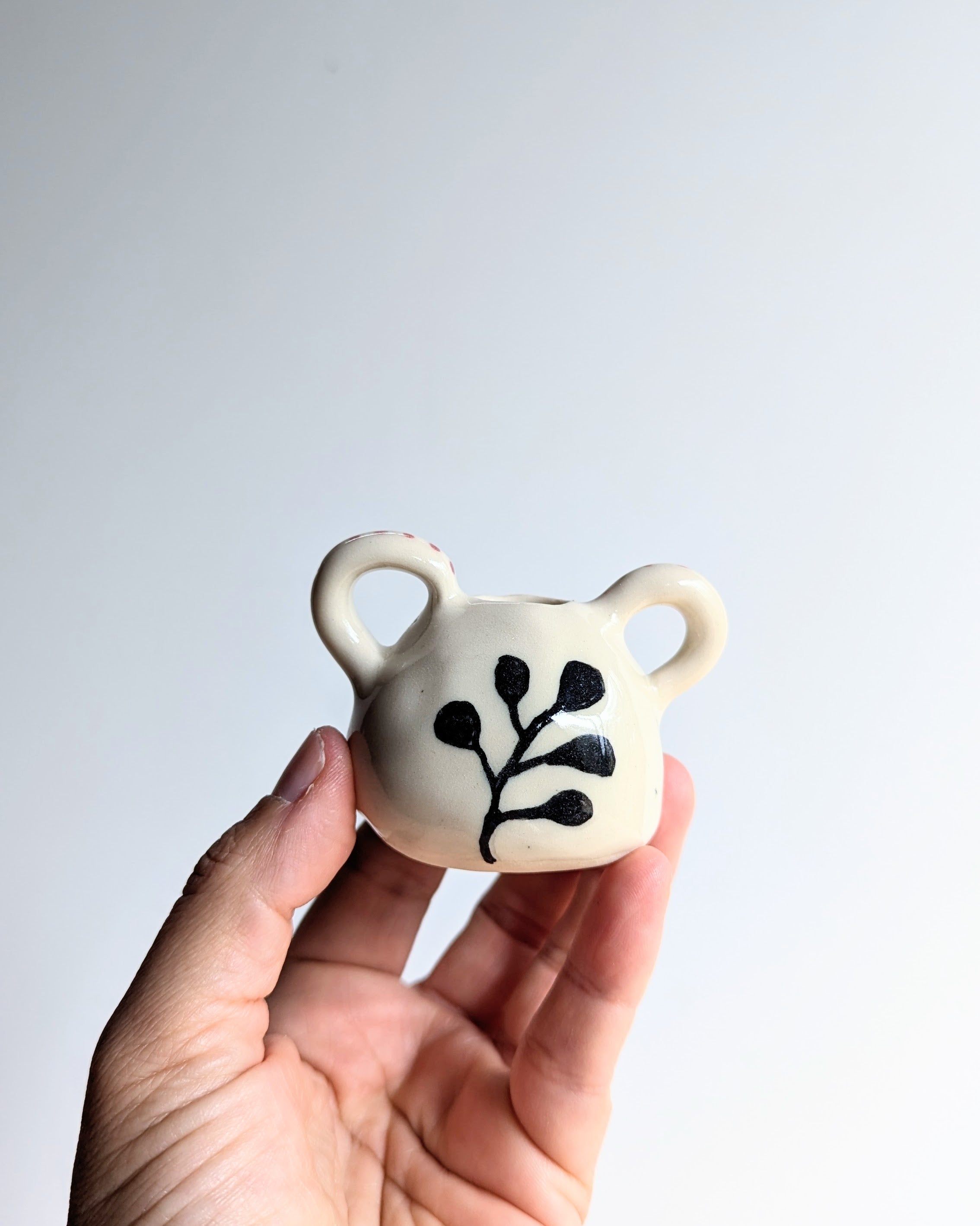 Handmade Mini Ceramic Vase| cute flower vase| Mother's day gift