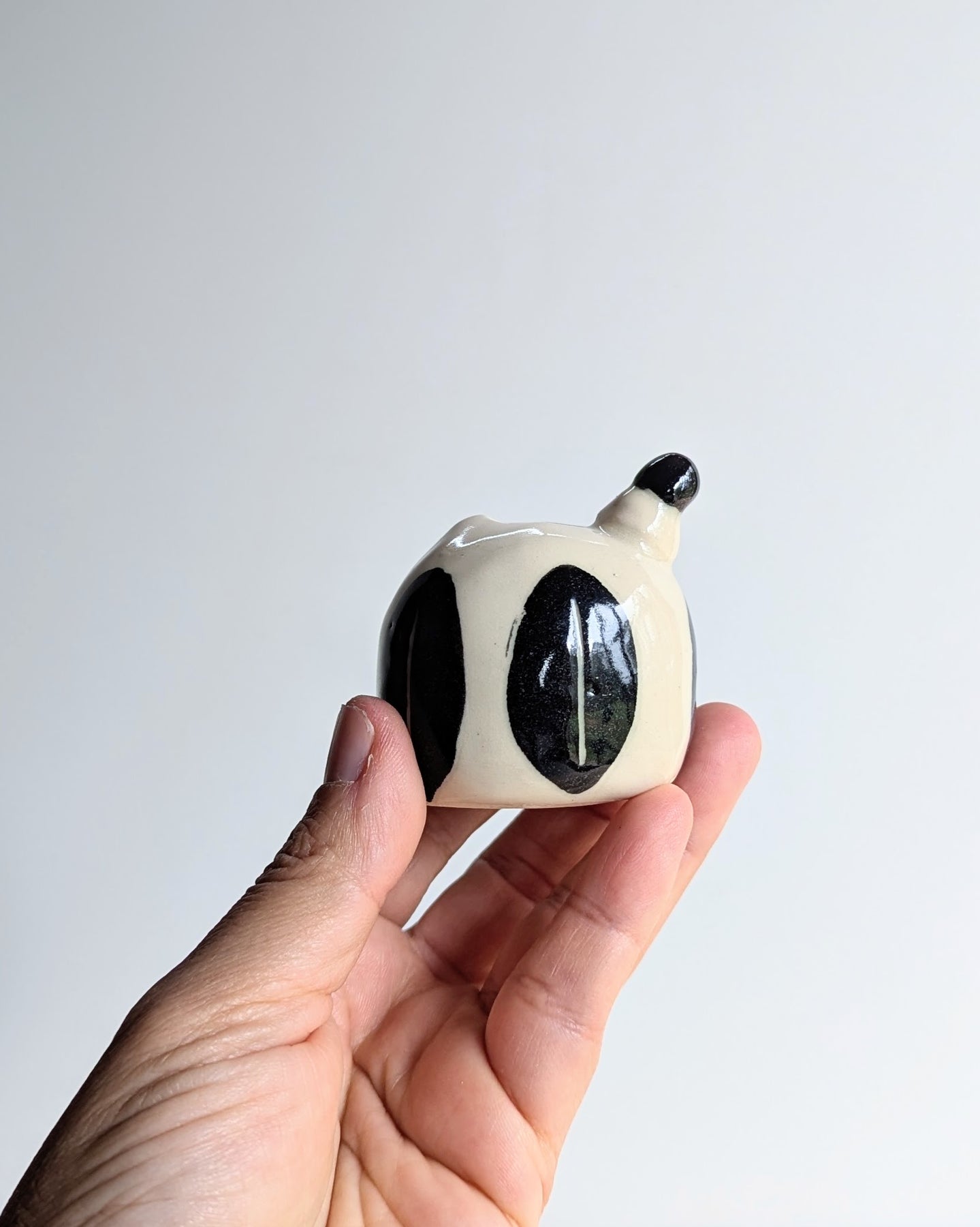 Handmade Mini Ceramic Vase| cute flower vase| Mother's day gift