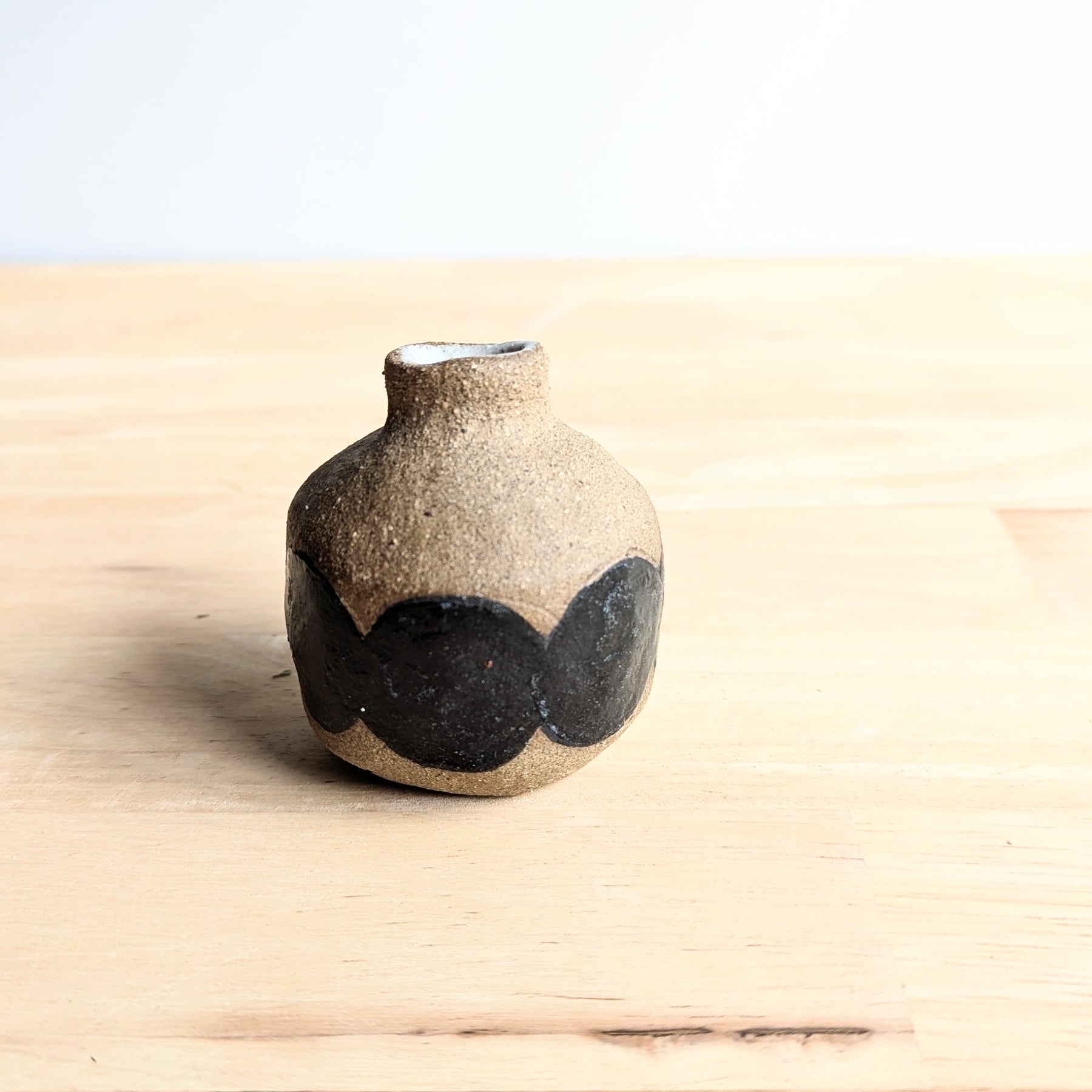 Handmade Mini Ceramic Vase| cute flower vase| Mother's day gift