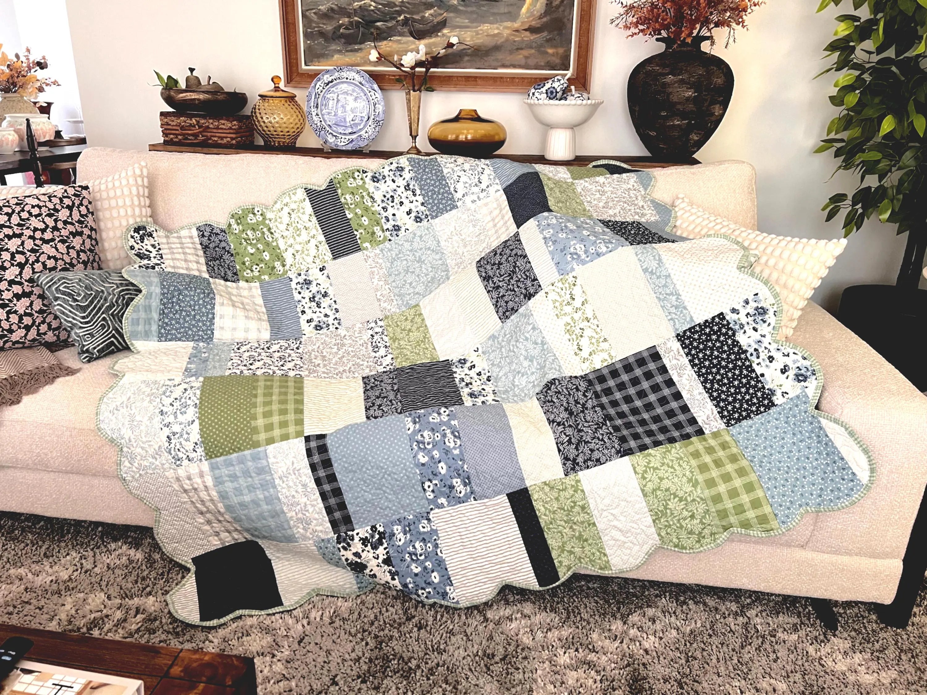 3 Cuts Layer Cake Quilt Pattern: Modern Scalloped Edges, Beginner Friendly PDF video tutorial