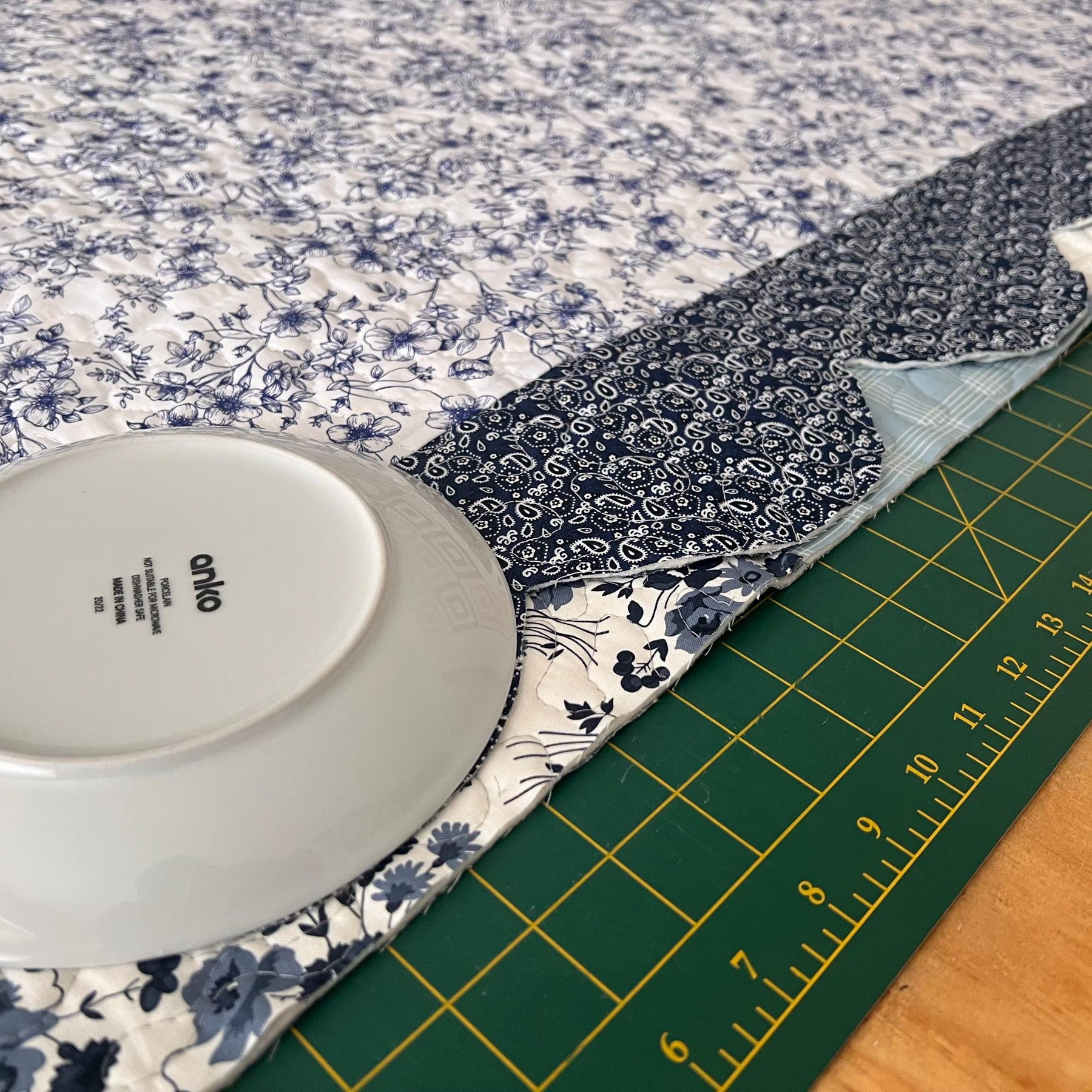 3 Cuts Layer Cake Quilt Pattern: Modern Scalloped Edges, Beginner Friendly PDF video tutorial