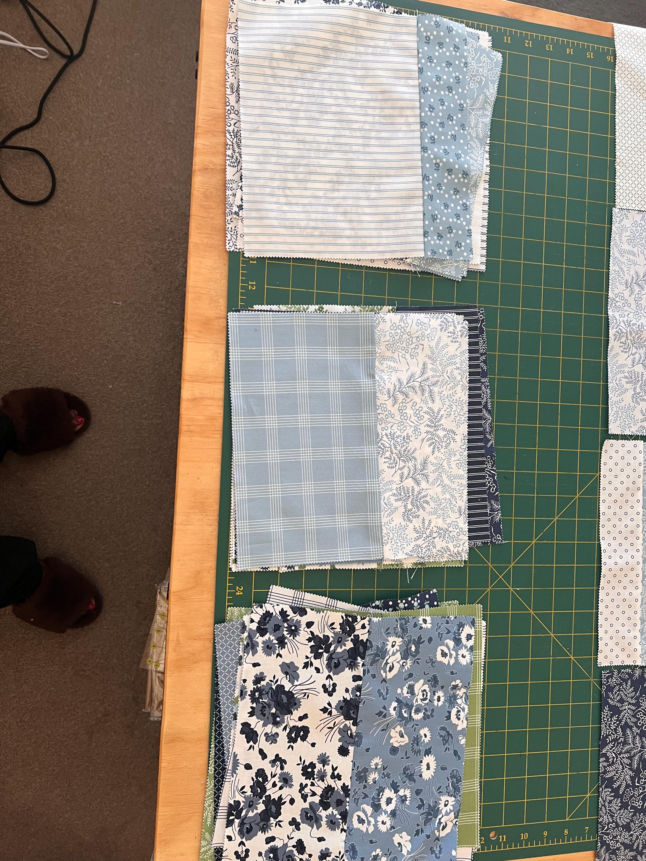 3 Cuts Layer Cake Quilt Pattern: Modern Scalloped Edges, Beginner Friendly PDF video tutorial