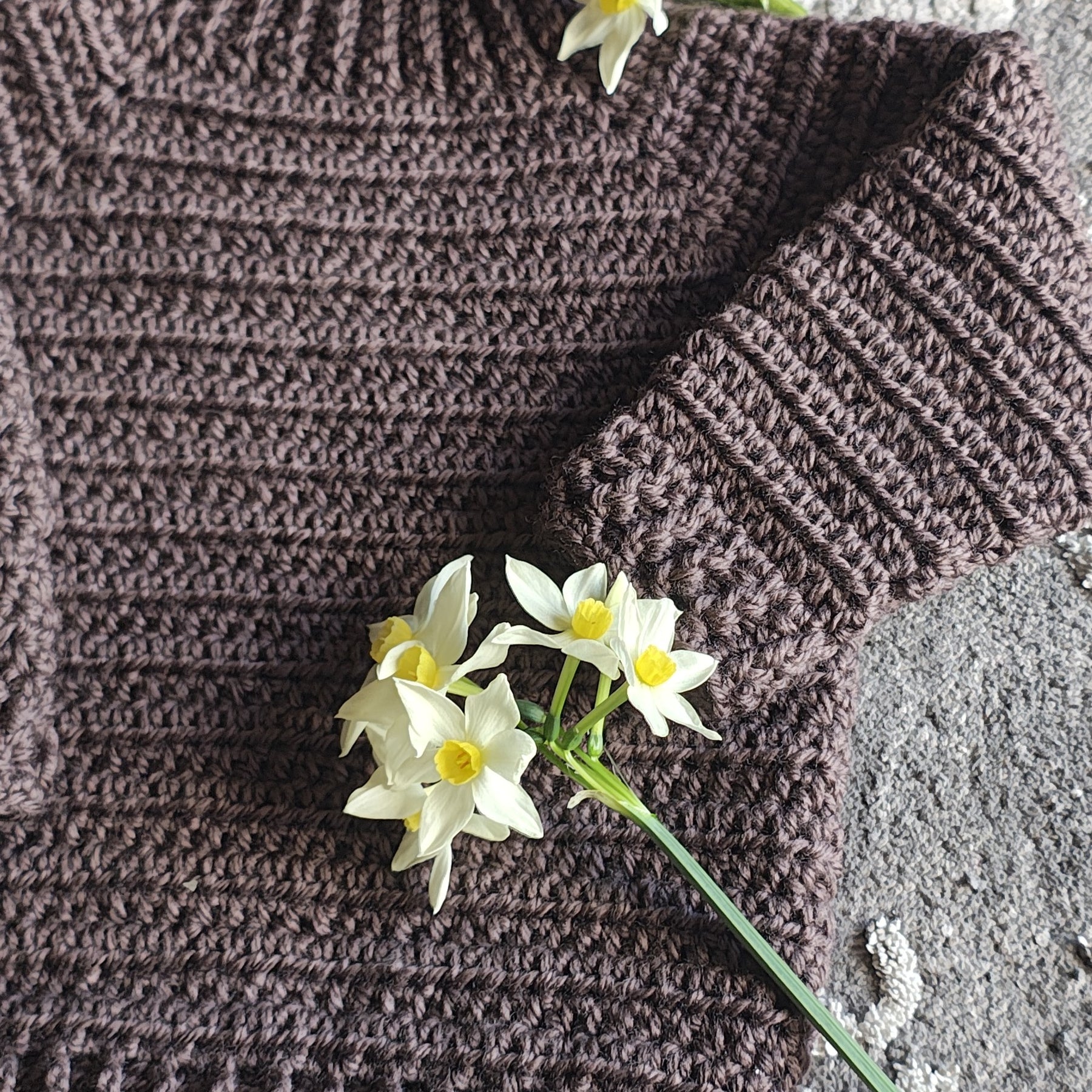 "Sunburst" sweater (crochet) - Child 12mo