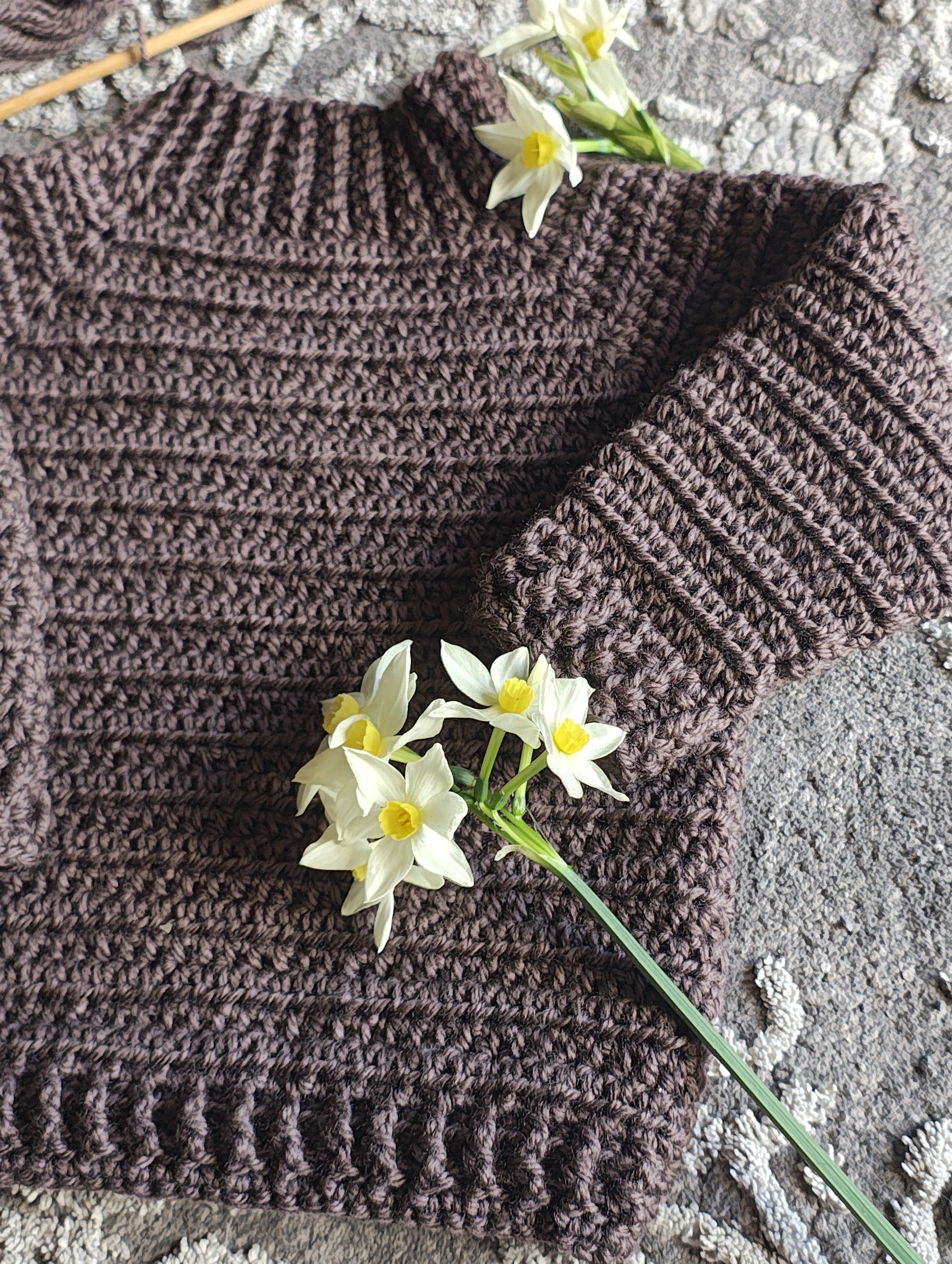 "Sunburst" sweater (crochet) - Child 12mo