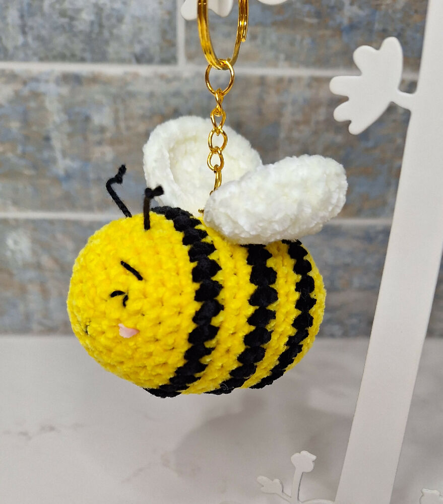 crocheted bee close up