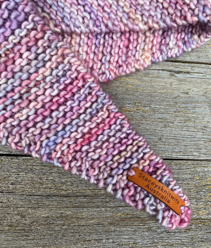 PDF Scarf Knitting Pattern, Diamond Scarf, Triangle Shawl DIY PDF