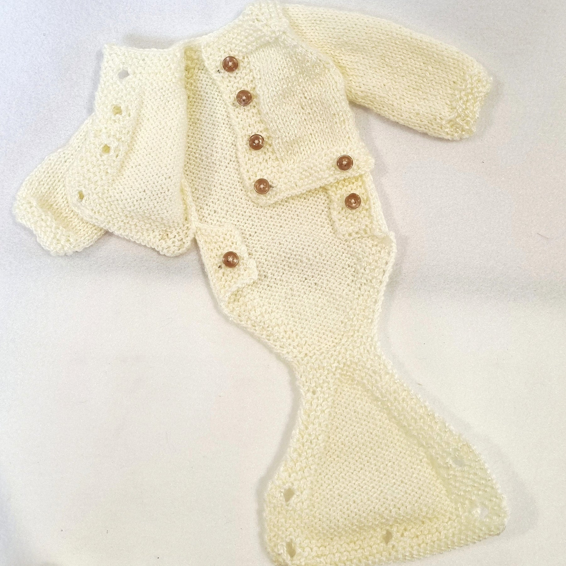 Hand knitted 3 piece Reborn Baby/Premmie hand knitted outfits - Newborn gift set - BB01