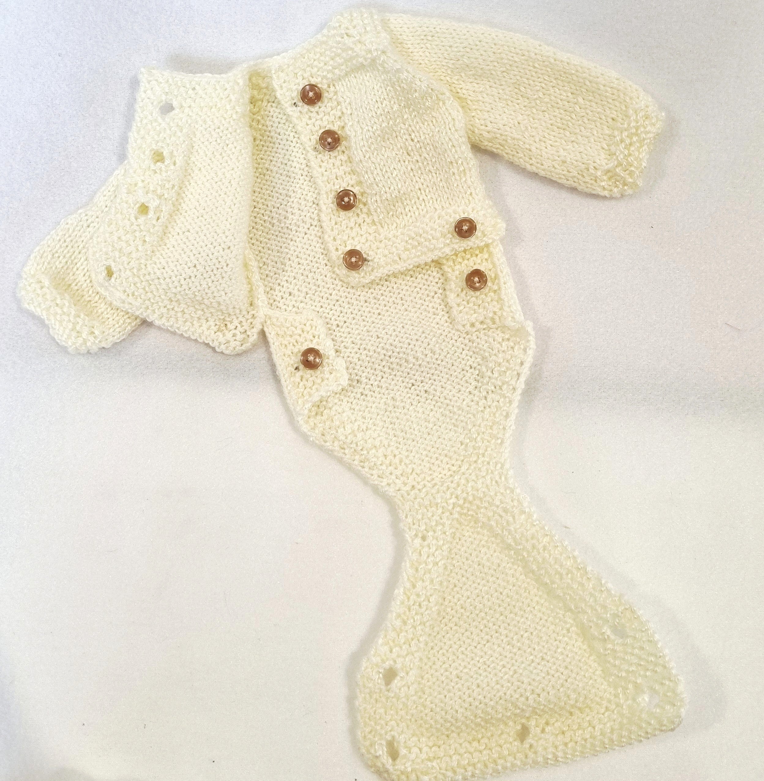 Hand knitted 3 piece Reborn Baby/Premmie hand knitted outfits - Newborn gift set - BB01