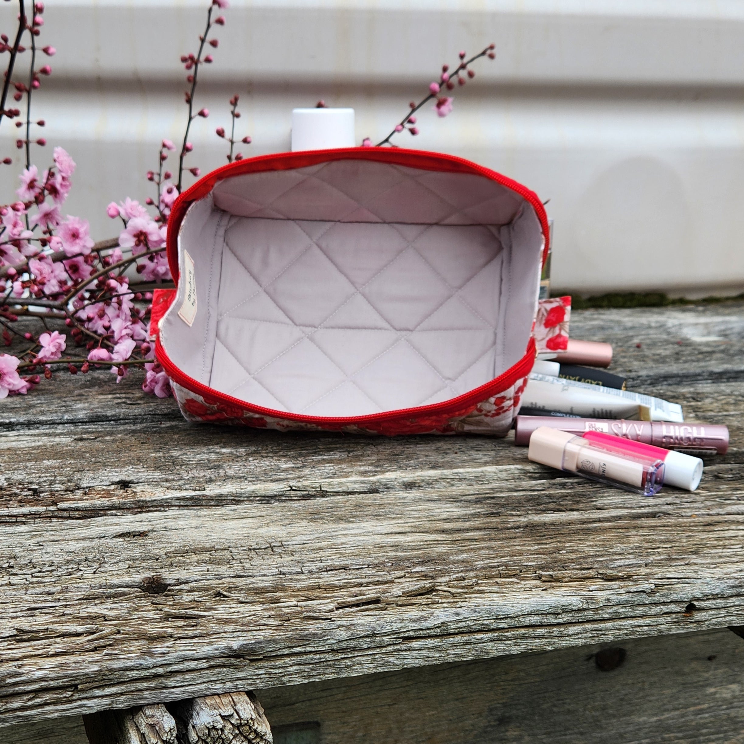 Open Tray Zippered Pouch