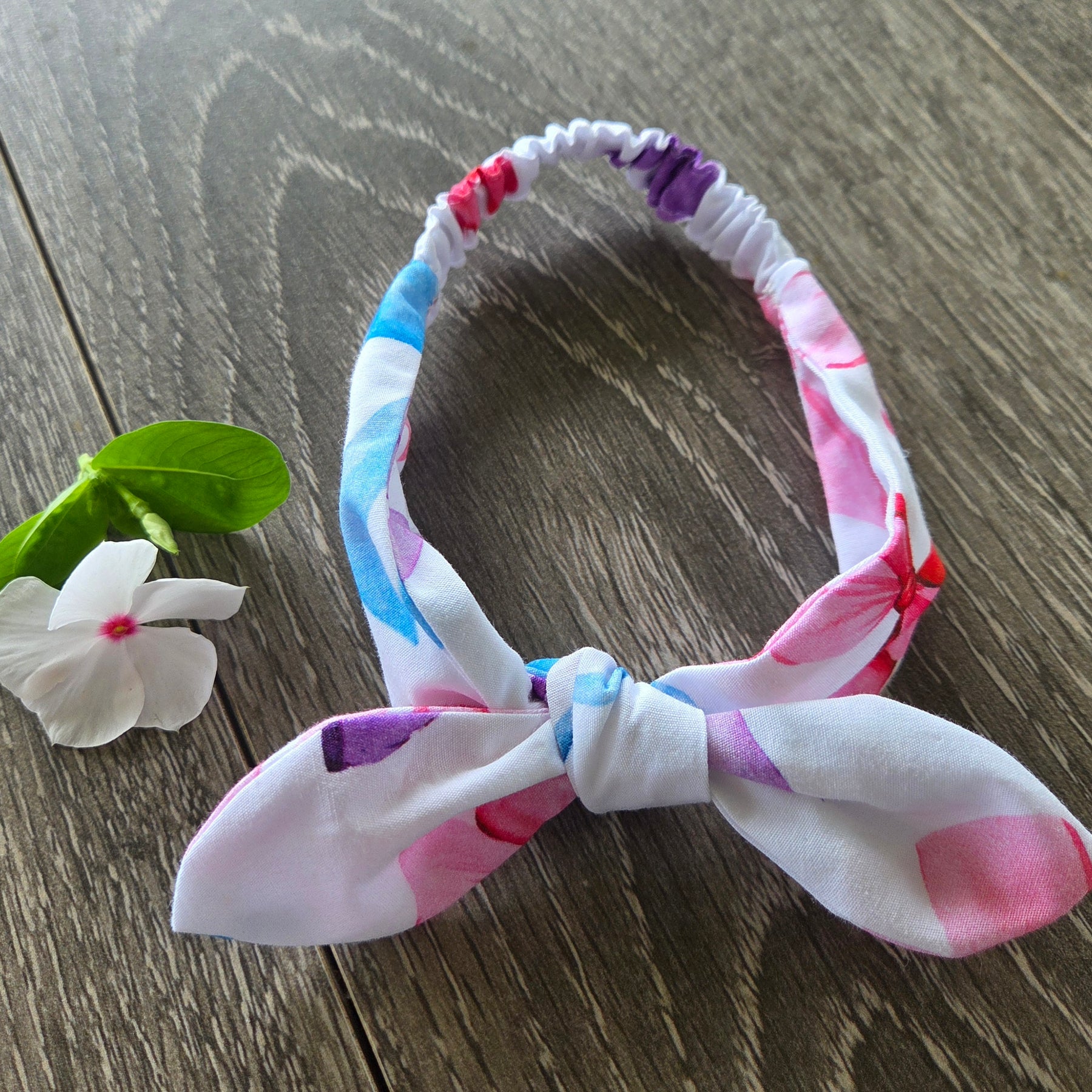 "Beautiful Bows" Dress, Bloomers, Bow & Sunhat - 3-6 Months