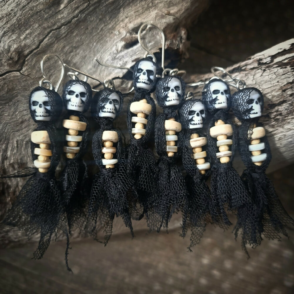 halloween skull face creeper earrings australian handmade group