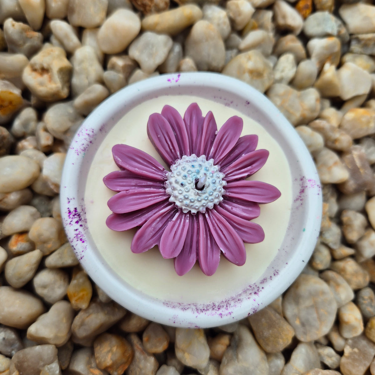 Concrete organic shaped bowl candle with coconut lime fragrance