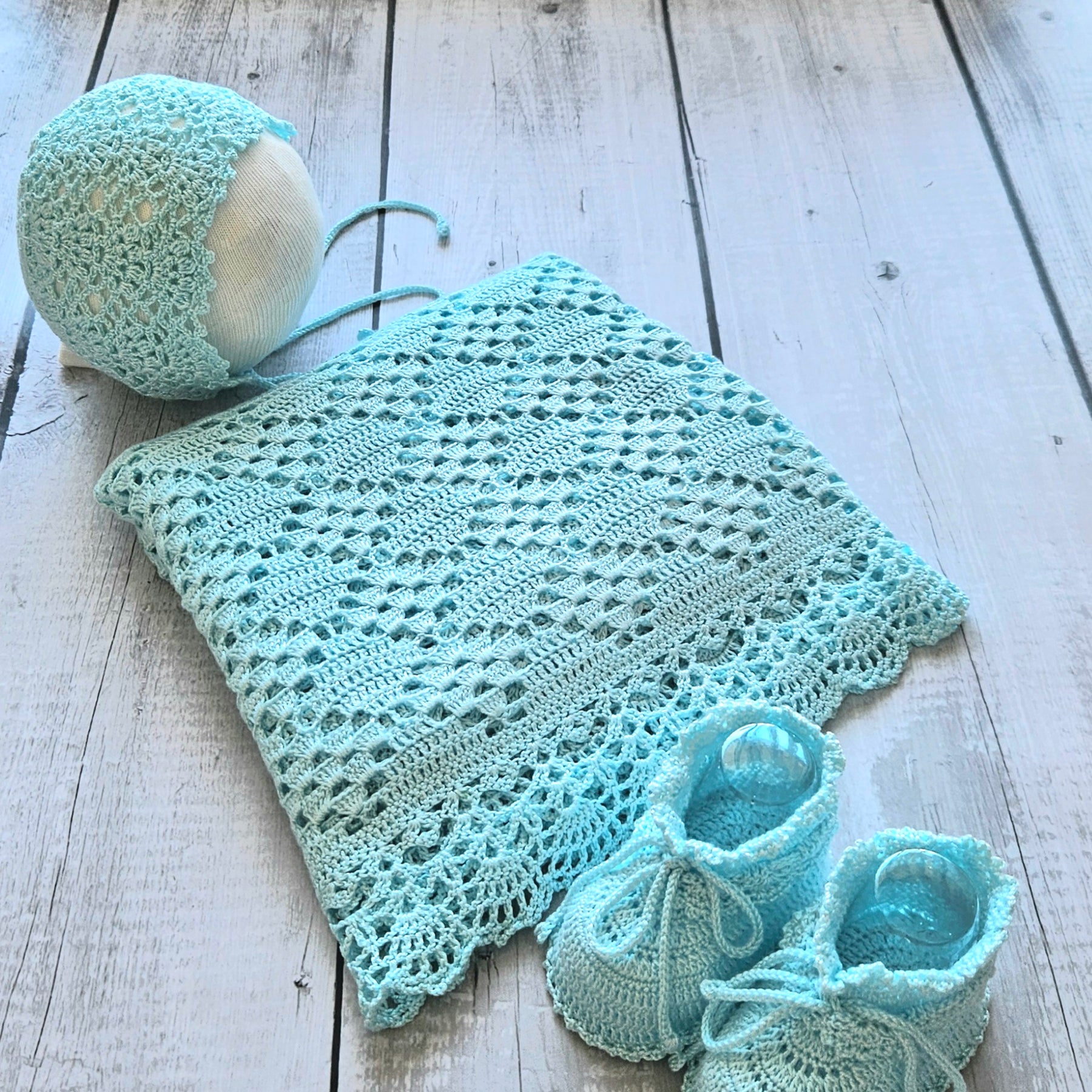 Handmade Newborn Gift Set – Silk Blanket, Bonnet & Booties | Sky Blue | Luxury Baby Gift