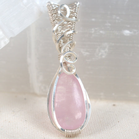 Amity - Natural Morganite Pendant in Silver-Filled Wire