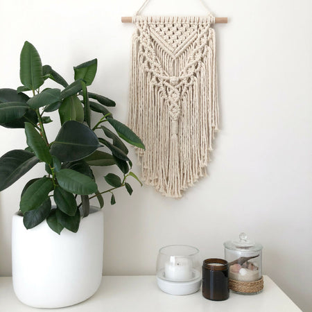 Macrame wall hanging natural white