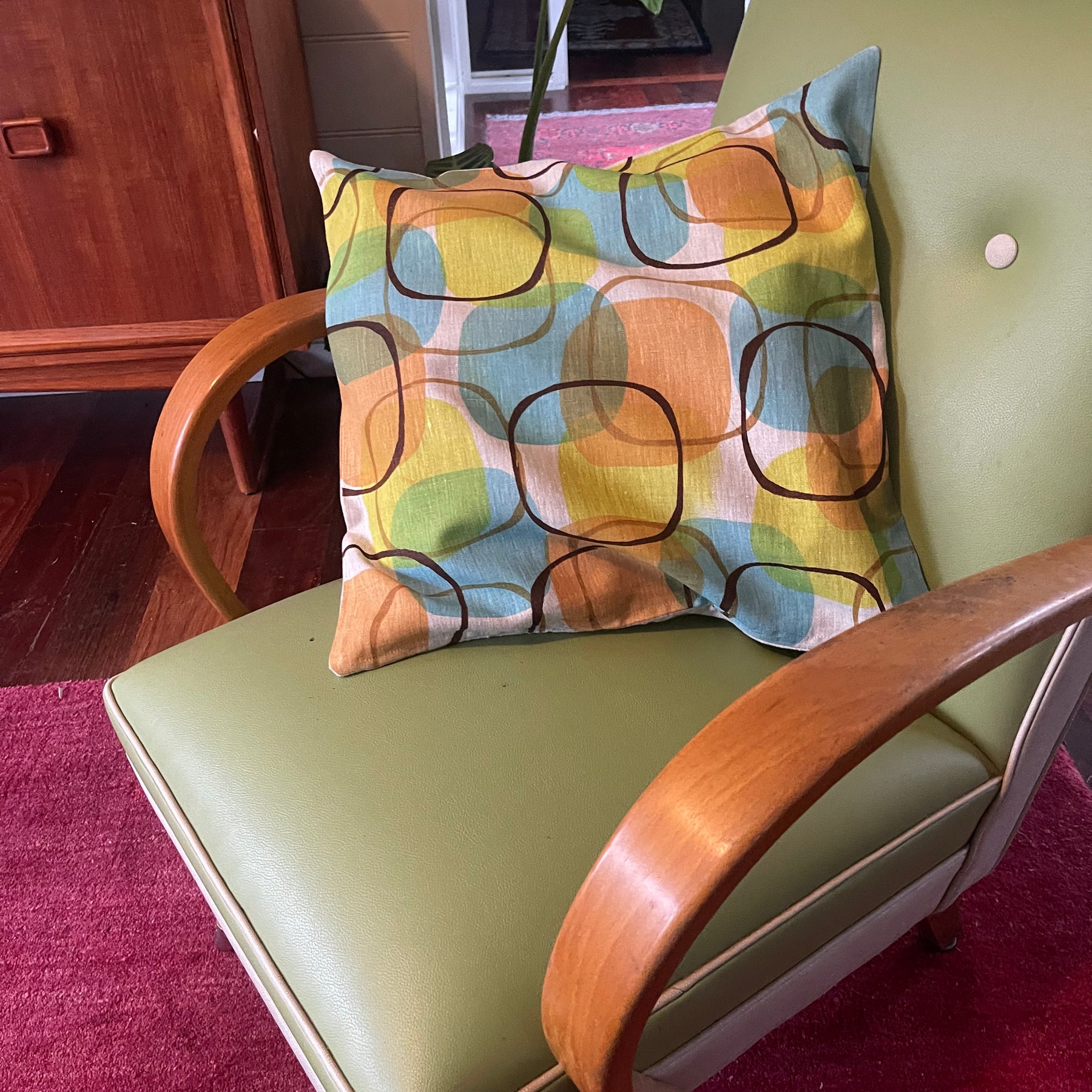Cushion cover - Turquoise rose and lime circles