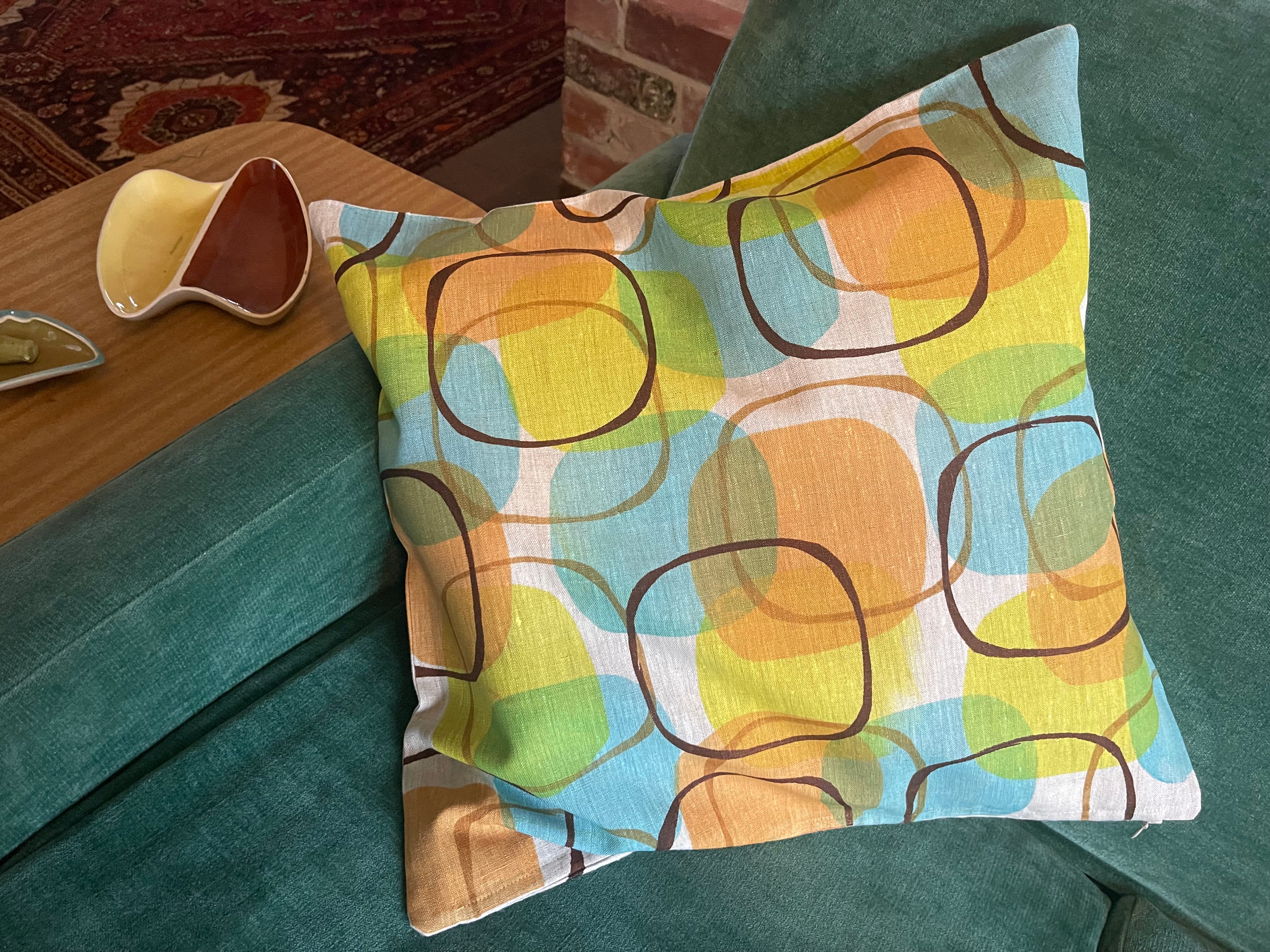 Cushion cover - Turquoise rose and lime circles