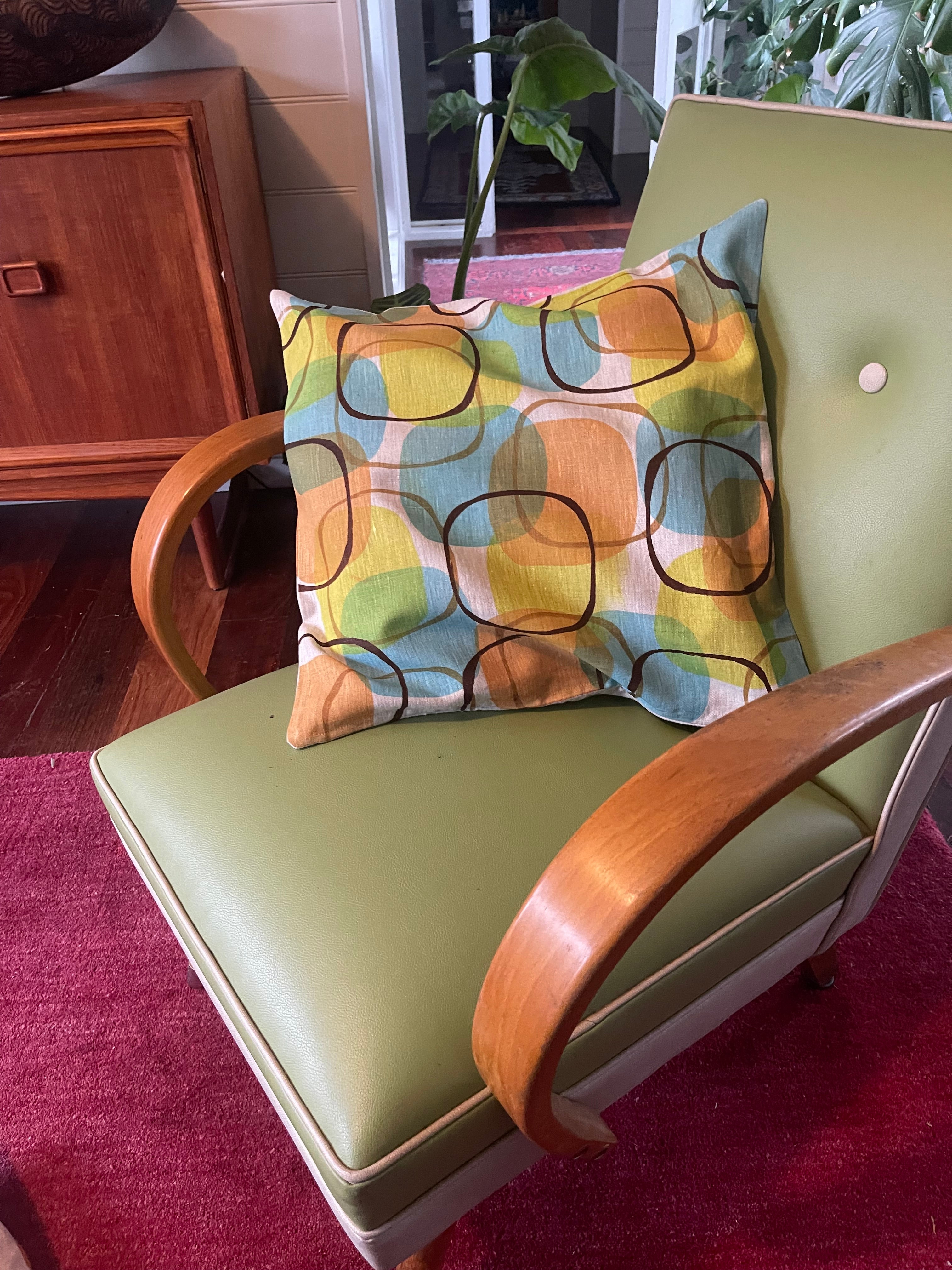 Cushion cover - Turquoise rose and lime circles