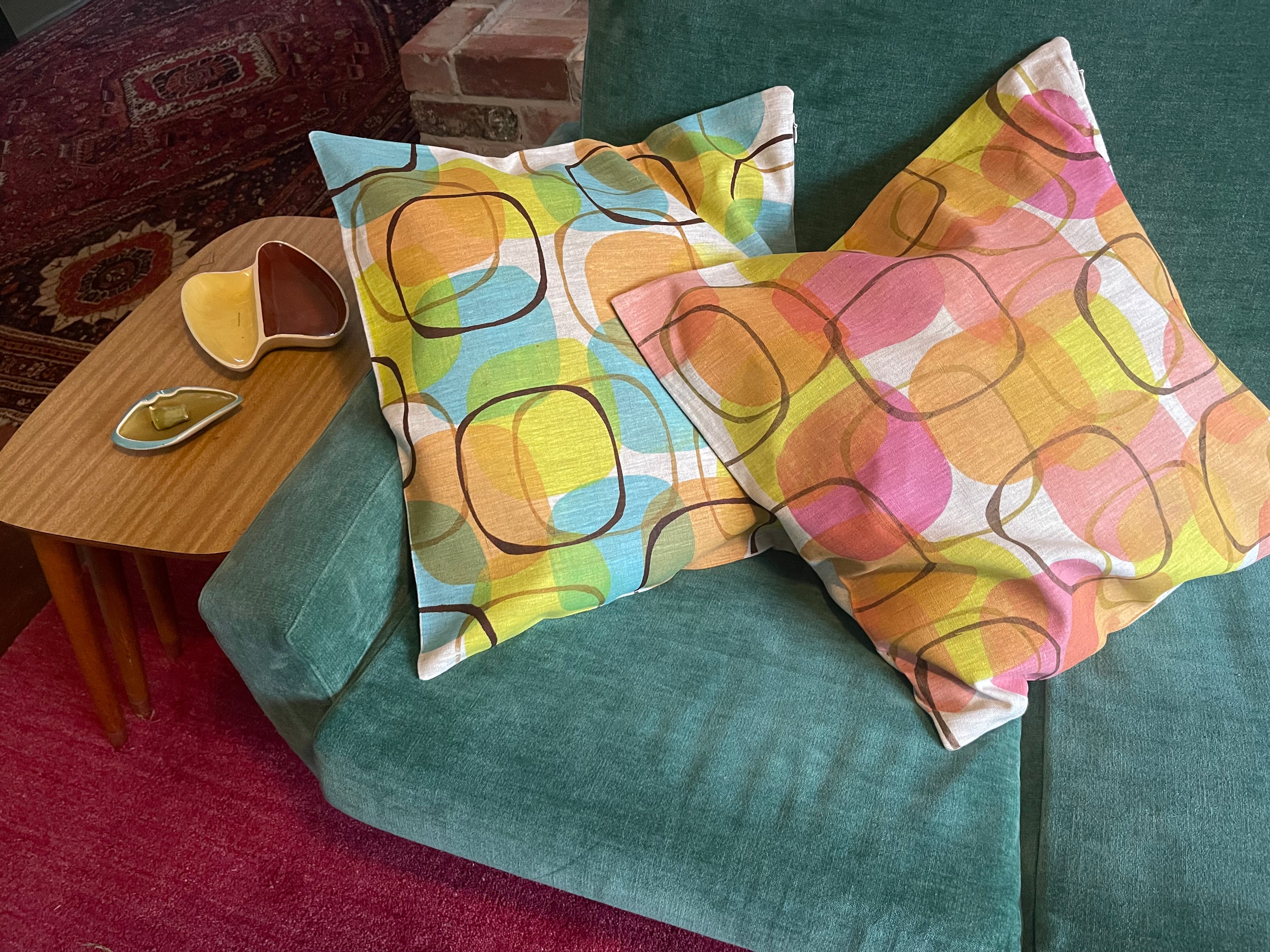 Cushion cover - Turquoise rose and lime circles