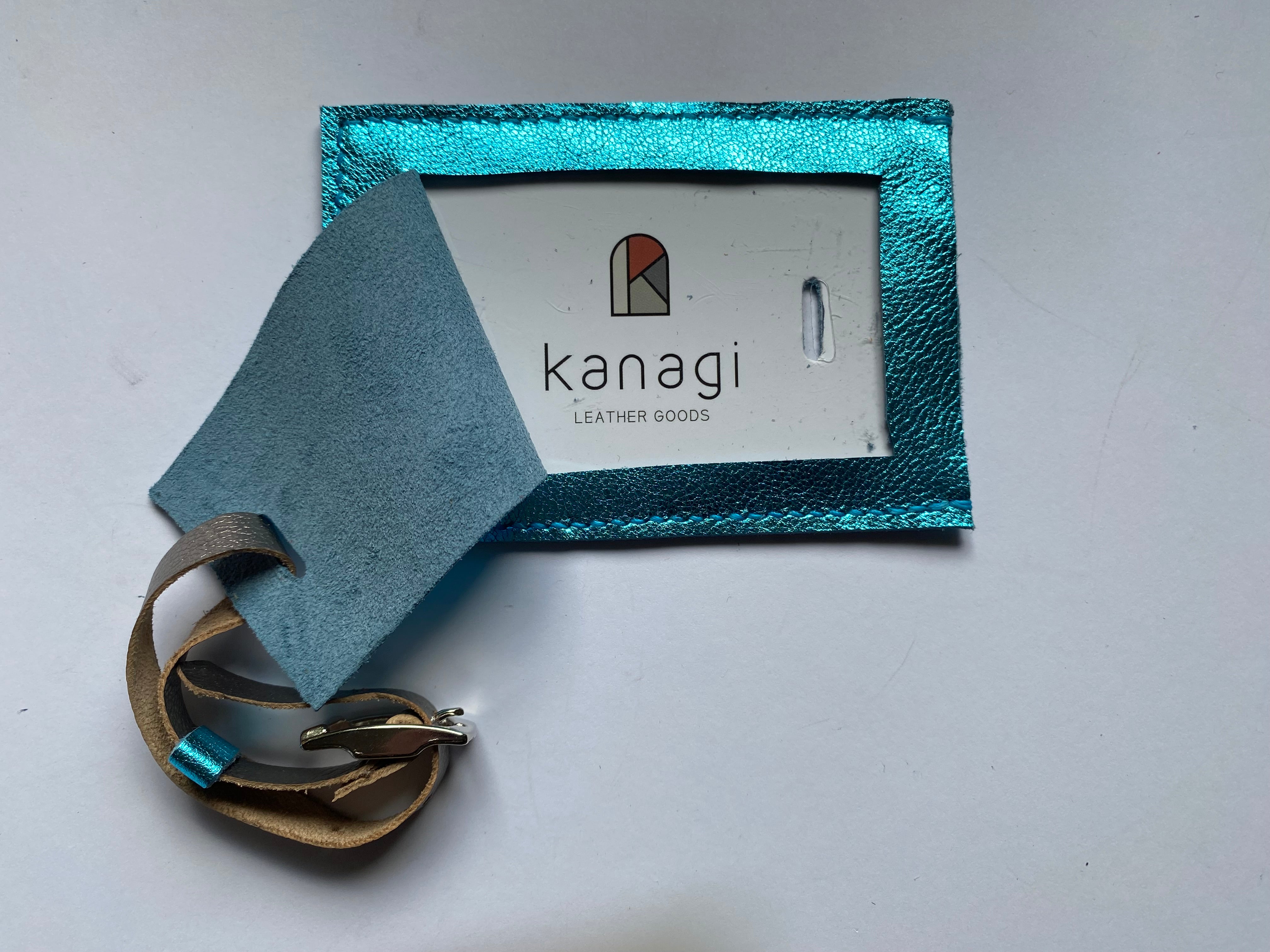 Leather luggage tags