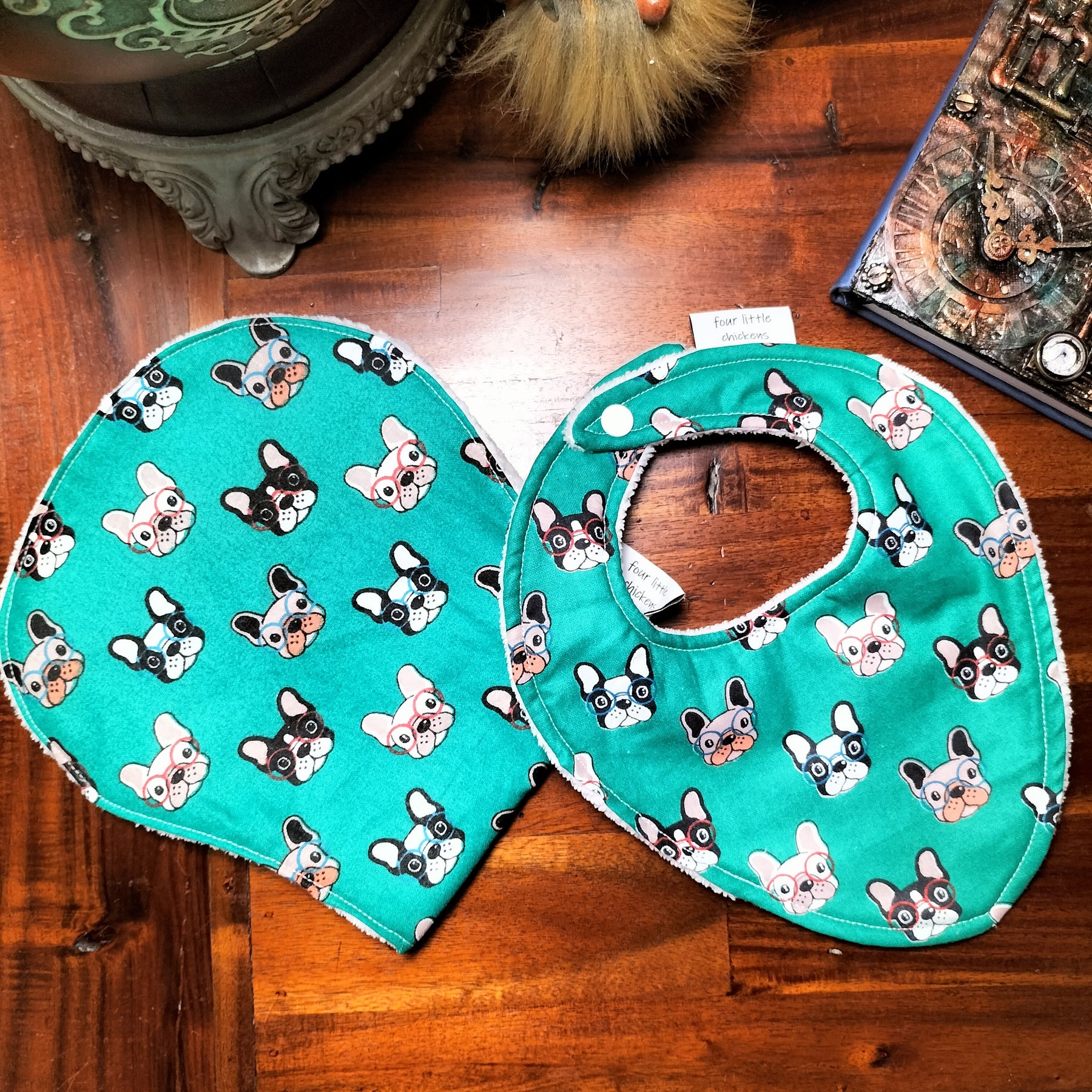 DOGS BIB & BURB CLOTH GIFT BUNDLE