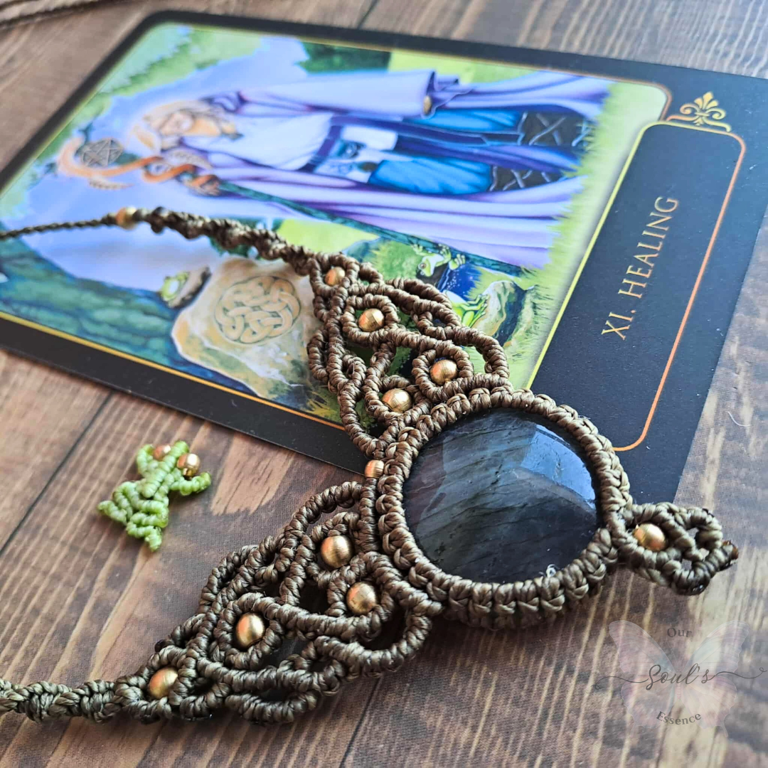 Labradorite Micro Macramé Necklace