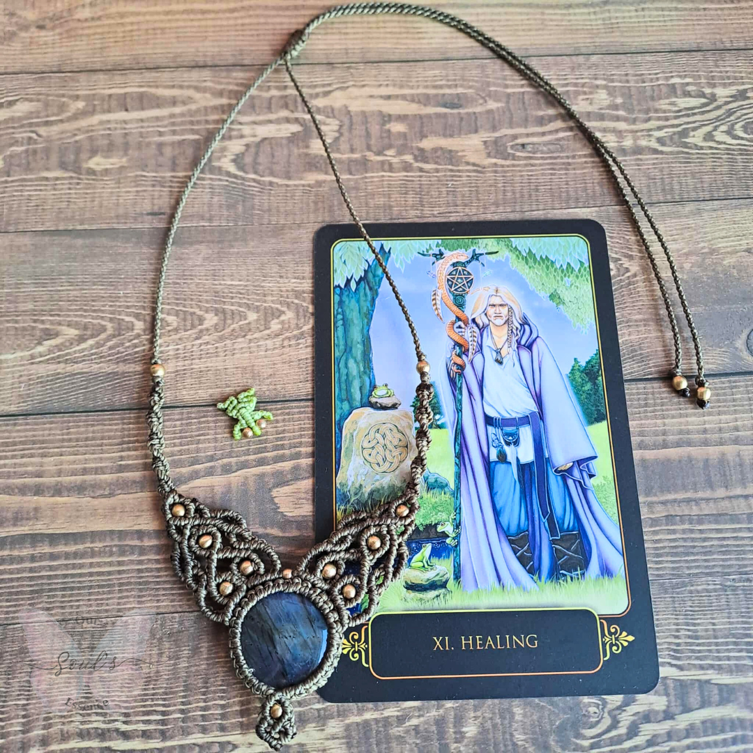 Labradorite Micro Macramé Necklace
